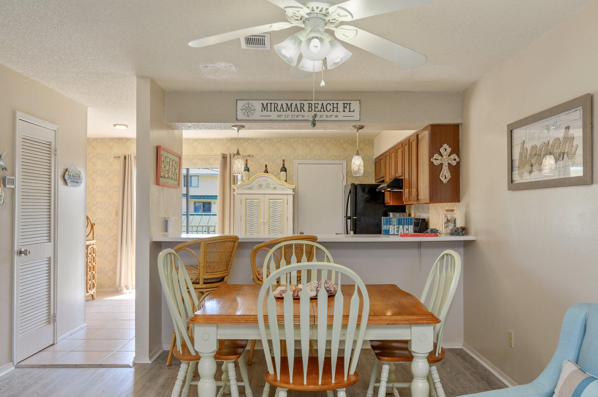 SANDPRINTS CONDO - Residential