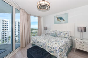 THE PALMS OF DESTIN - Residential Lease