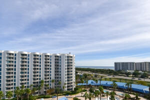 THE PALMS OF DESTIN - Residential Lease