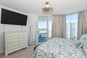THE PALMS OF DESTIN - Residential Lease