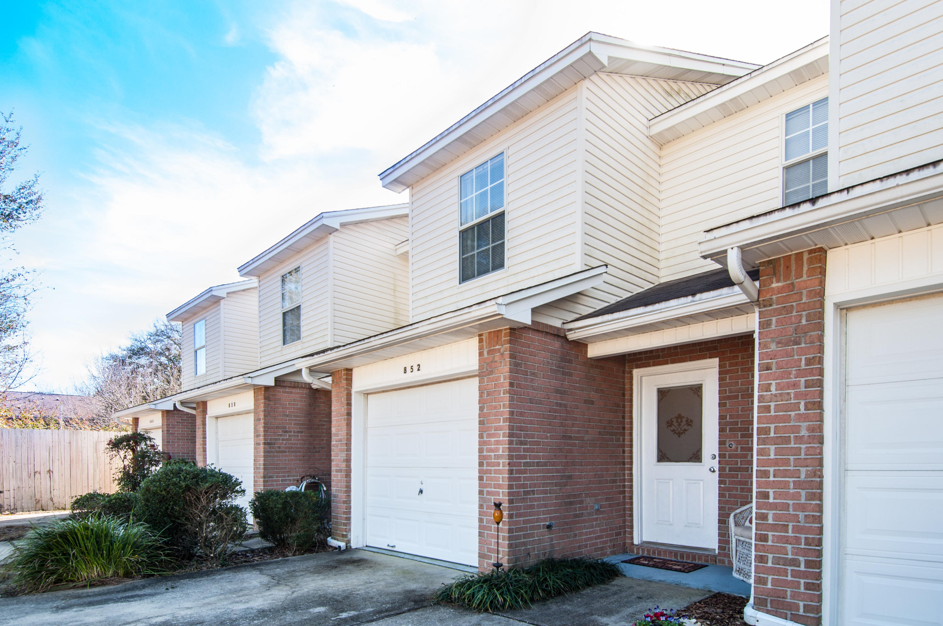 CAMBRIDGE VILLAGE - Residential