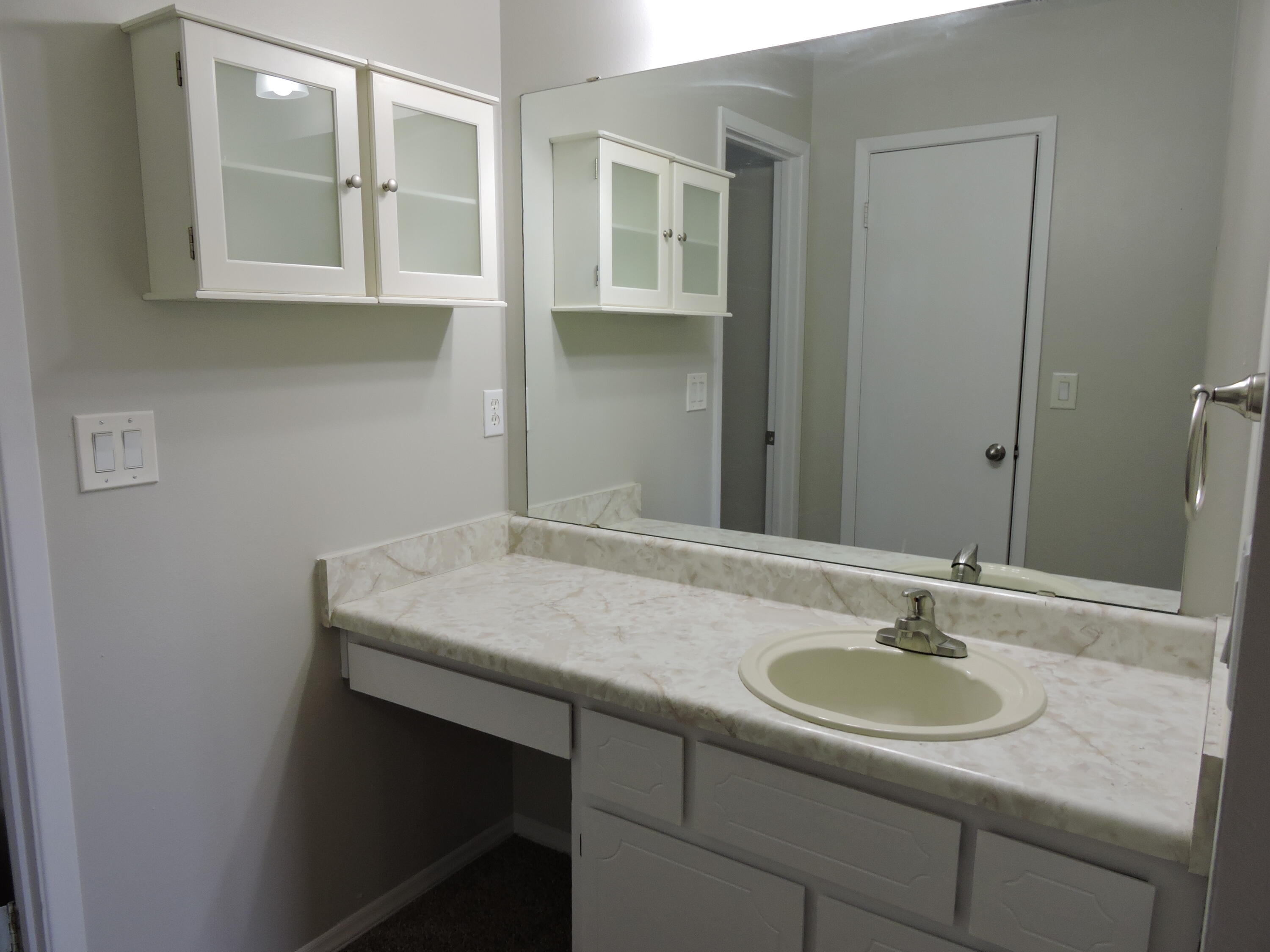 NORTHVIEW ESTATES - Residential Lease