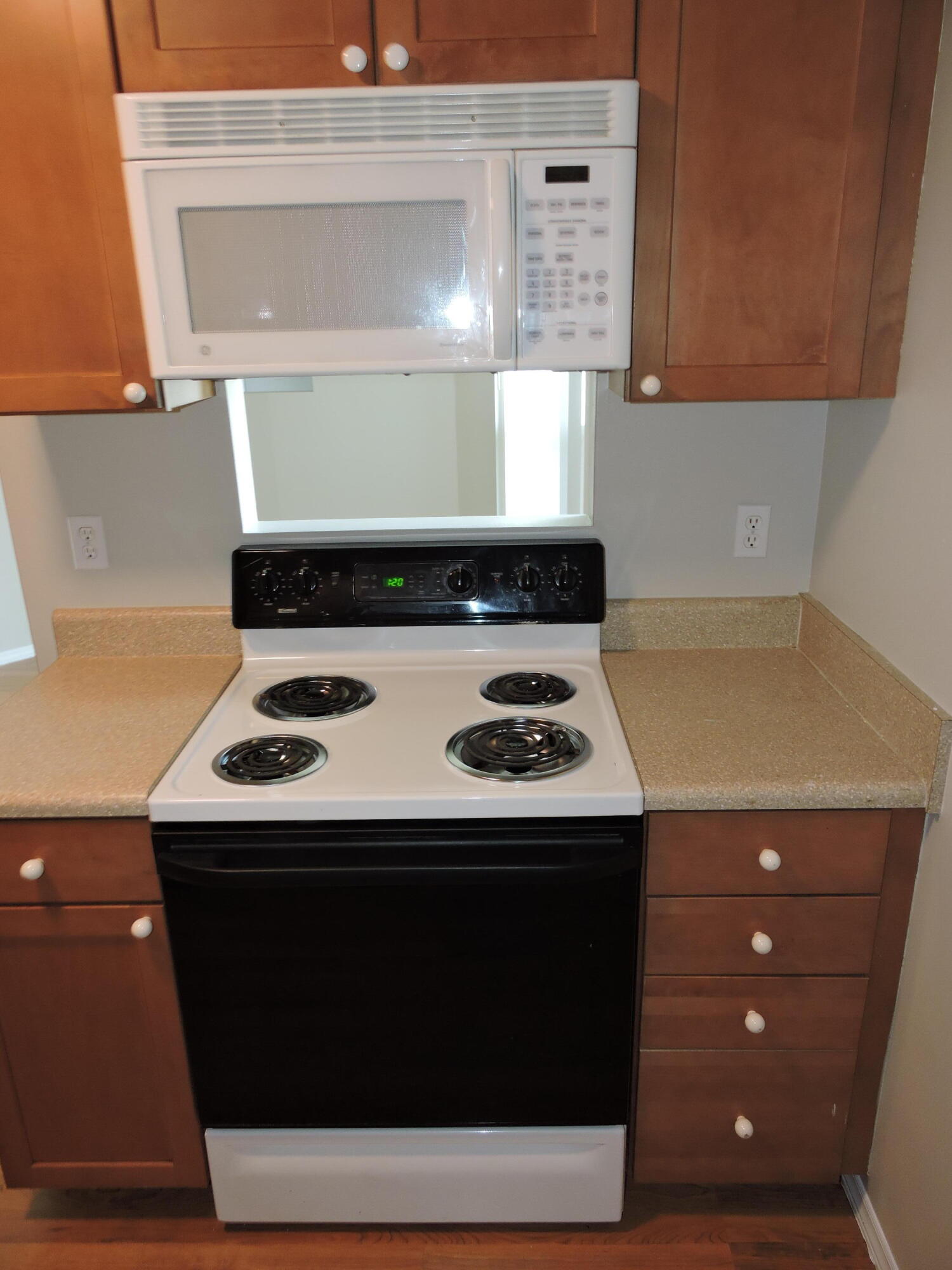 NORTHVIEW ESTATES - Residential Lease