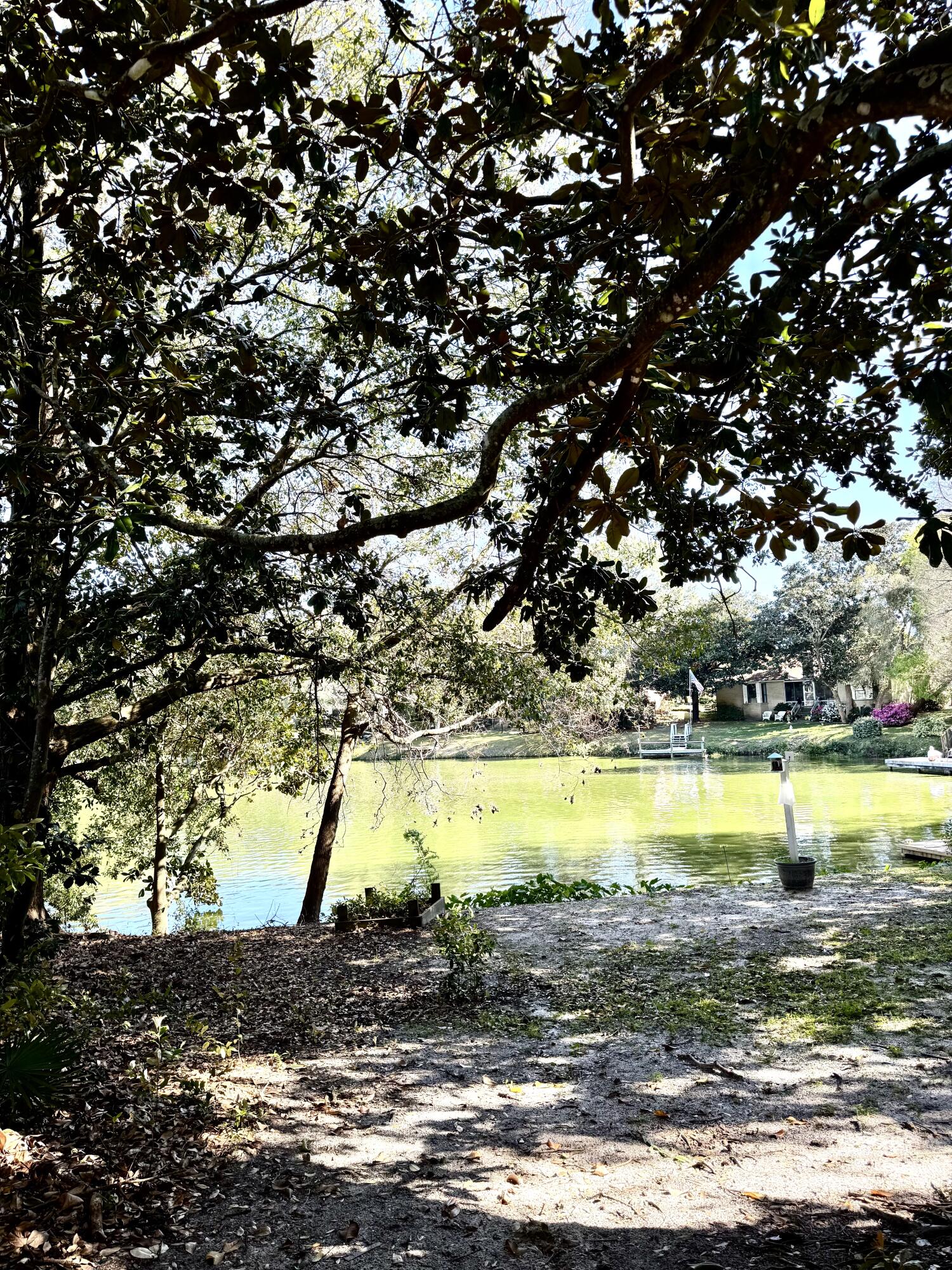 KELL-AIR GARDENS - Residential Lease