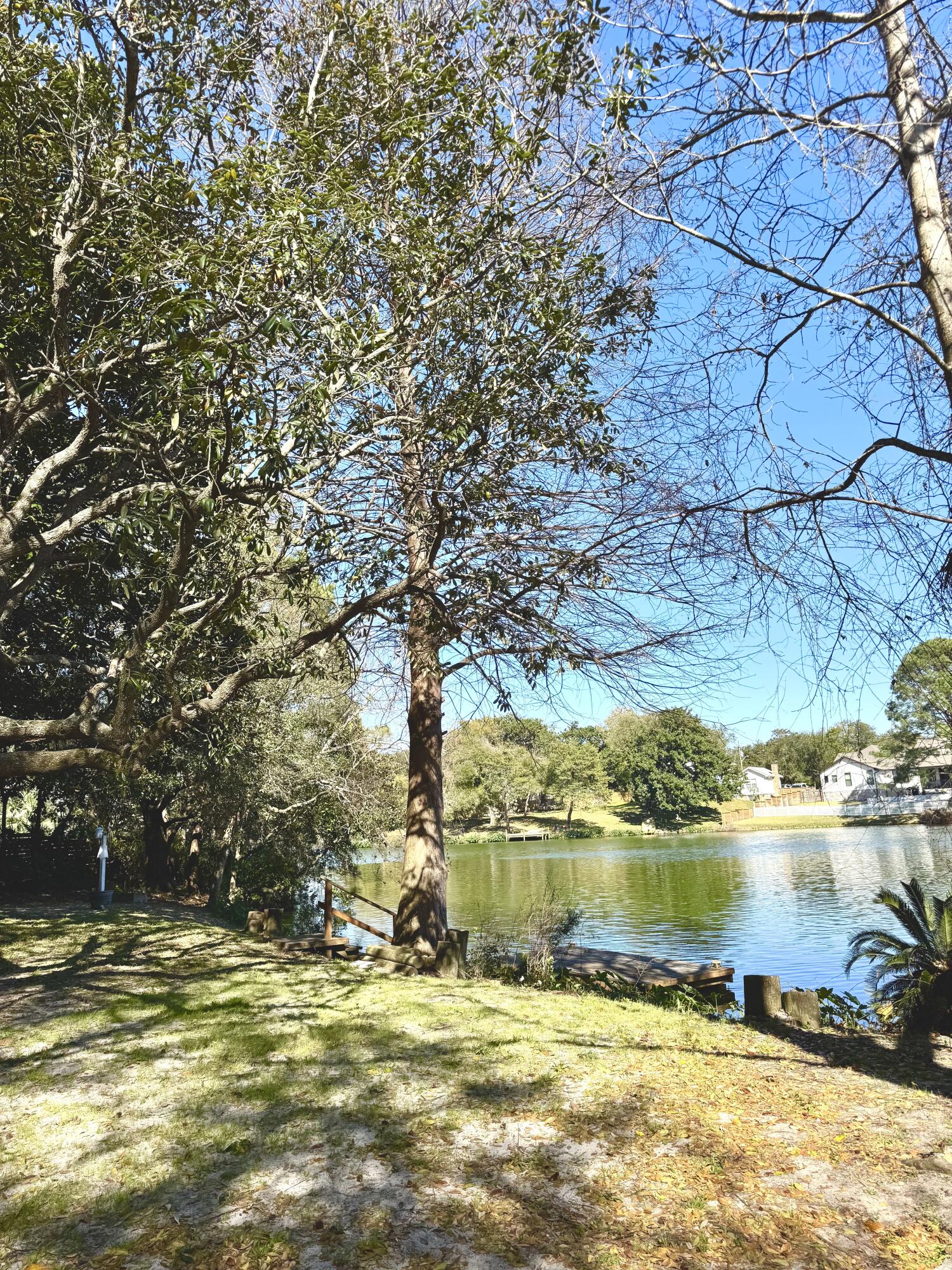 KELL-AIR GARDENS - Residential Lease