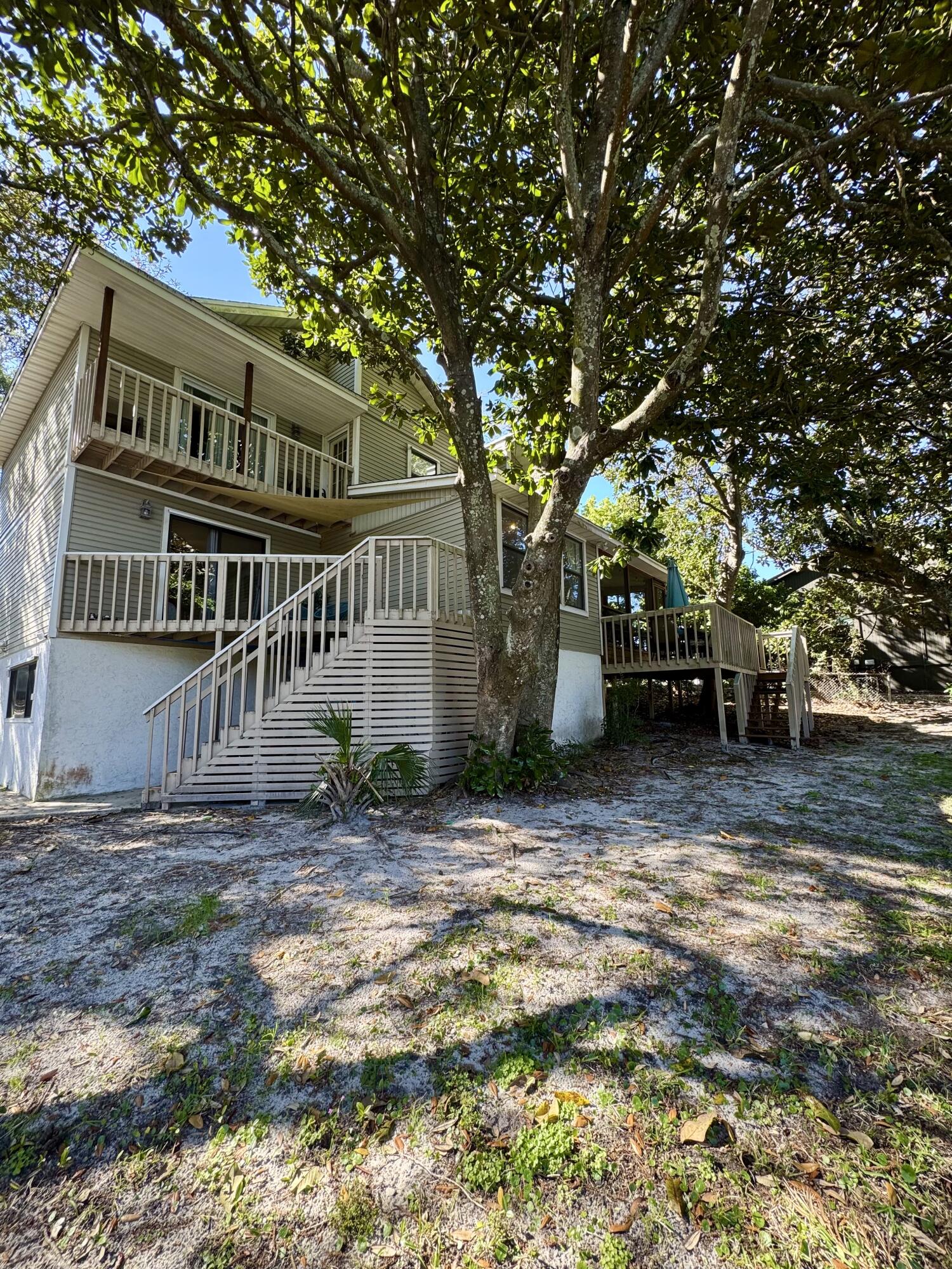 KELL-AIR GARDENS - Residential Lease