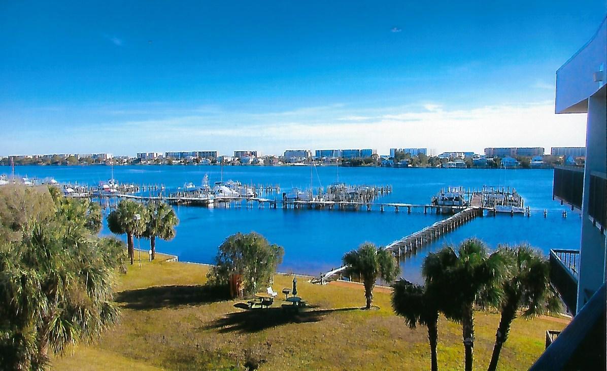 PIRATES BAY PH 1 - Residential