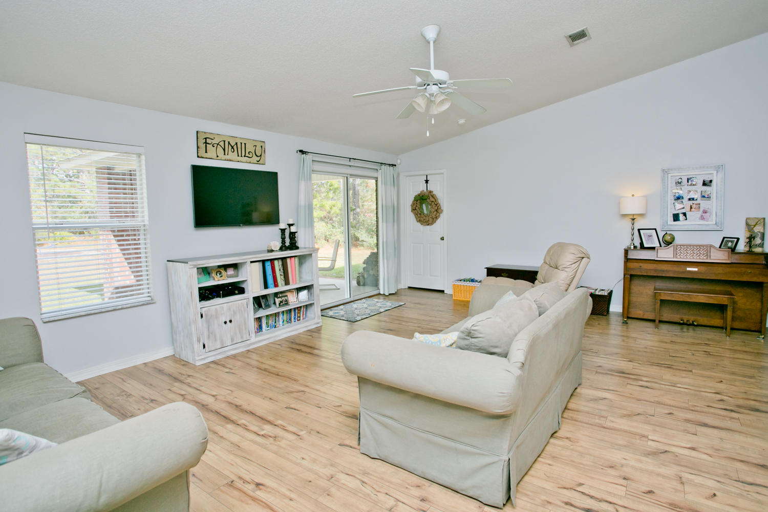 NAVARRE S/D 2ND ADDN - Residential