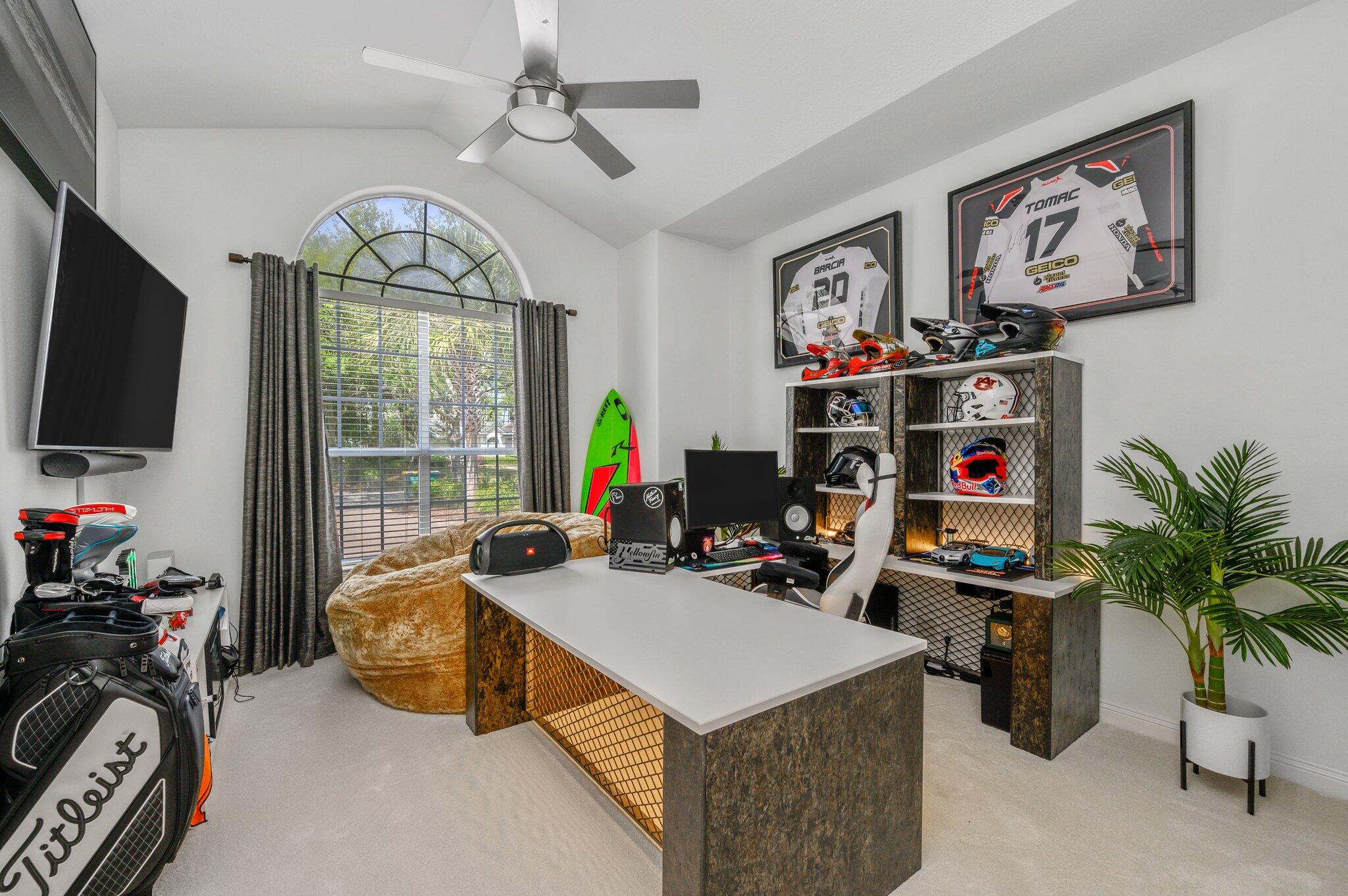 REGATTA BAY - Residential