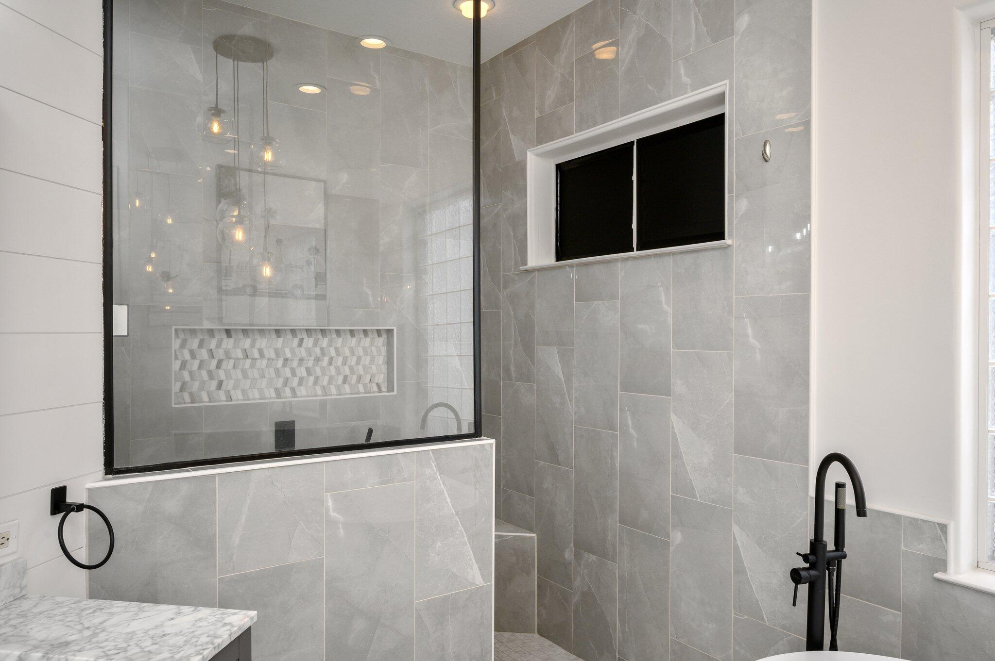 REGATTA BAY - Residential