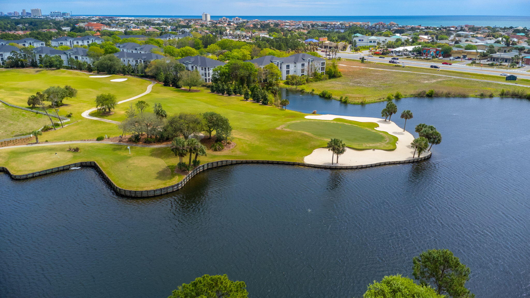 REGATTA BAY - Residential