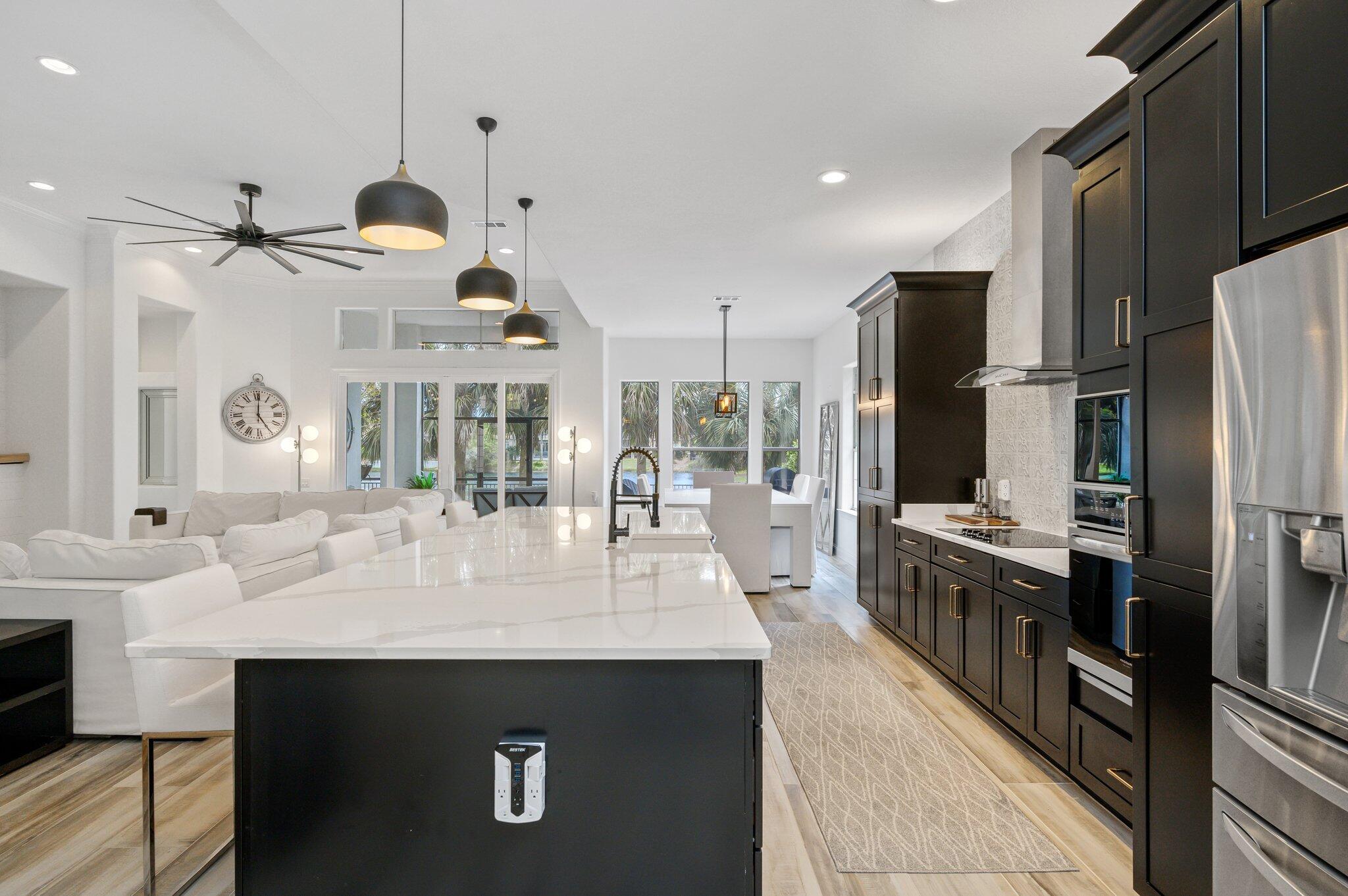 REGATTA BAY - Residential