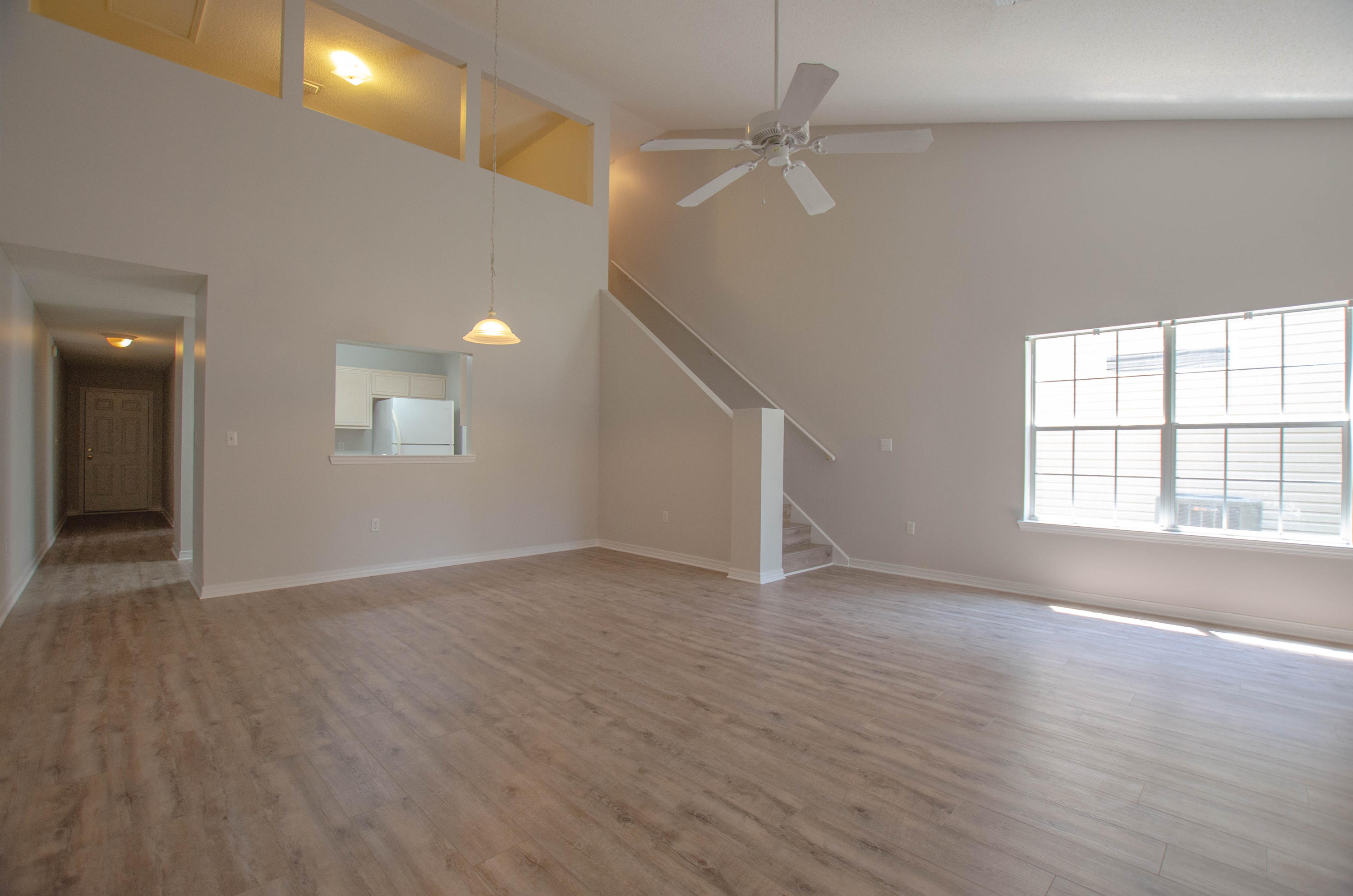 Escada B - Residential