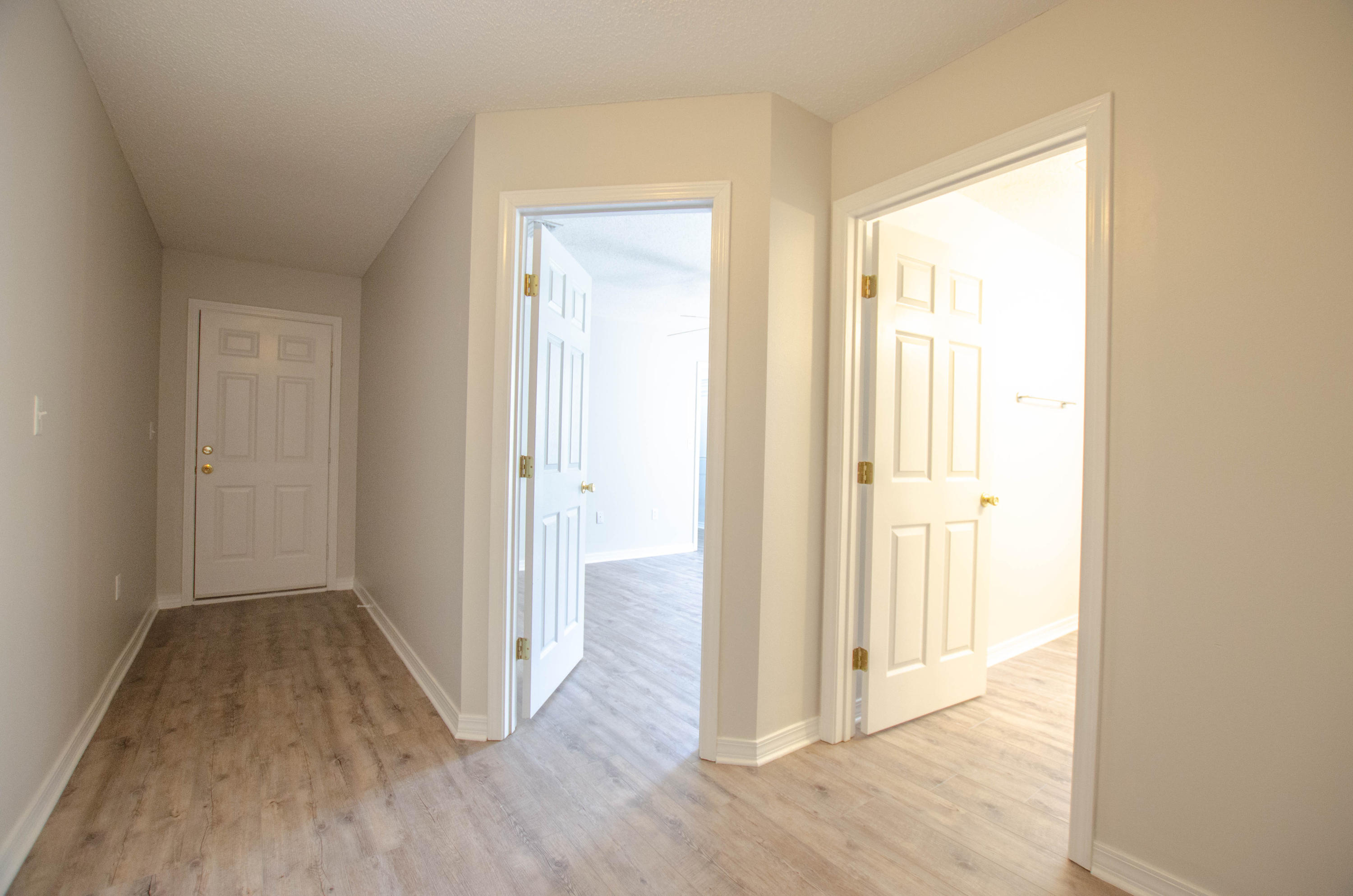 Escada B - Residential