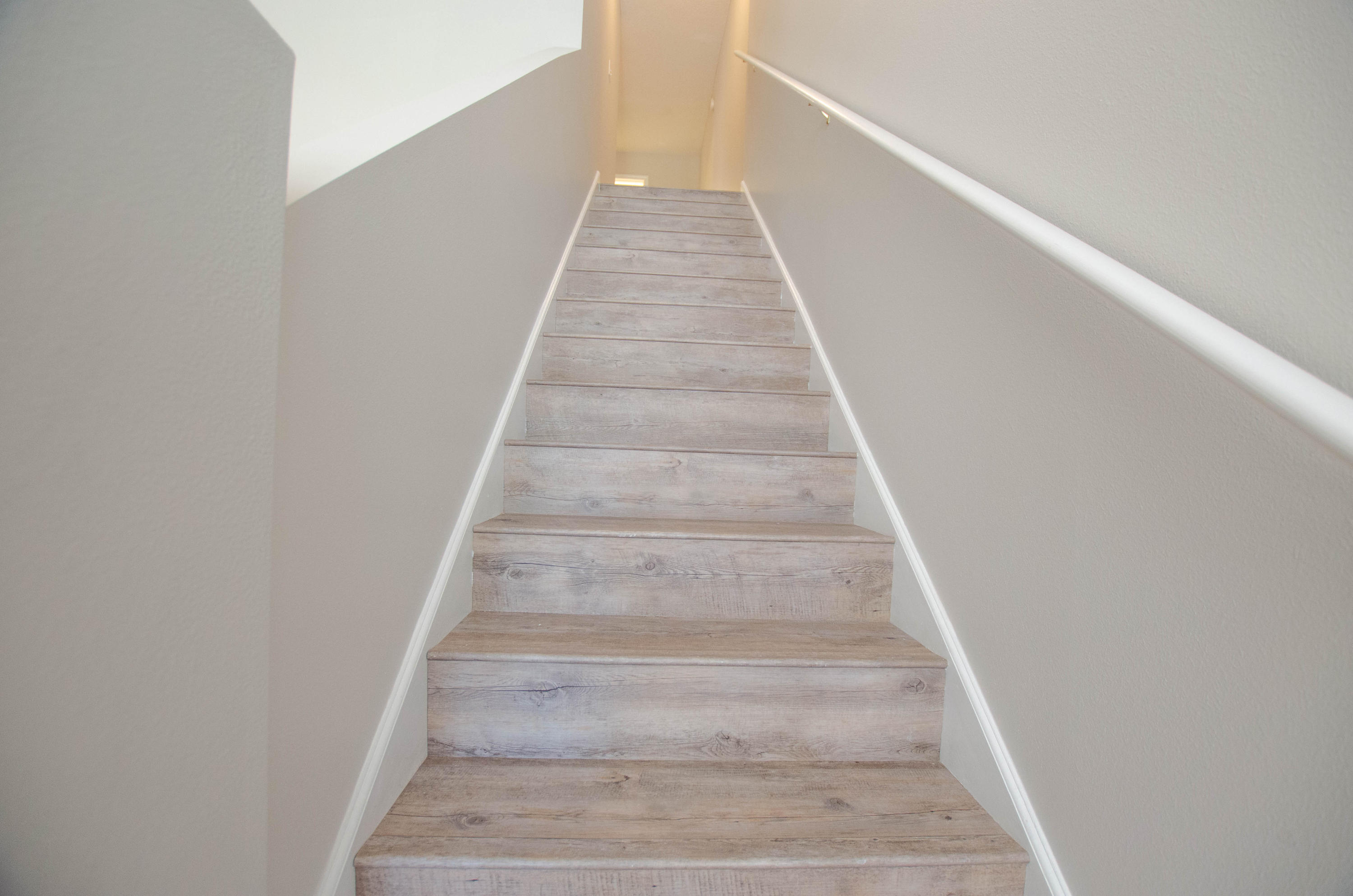 Escada B - Residential