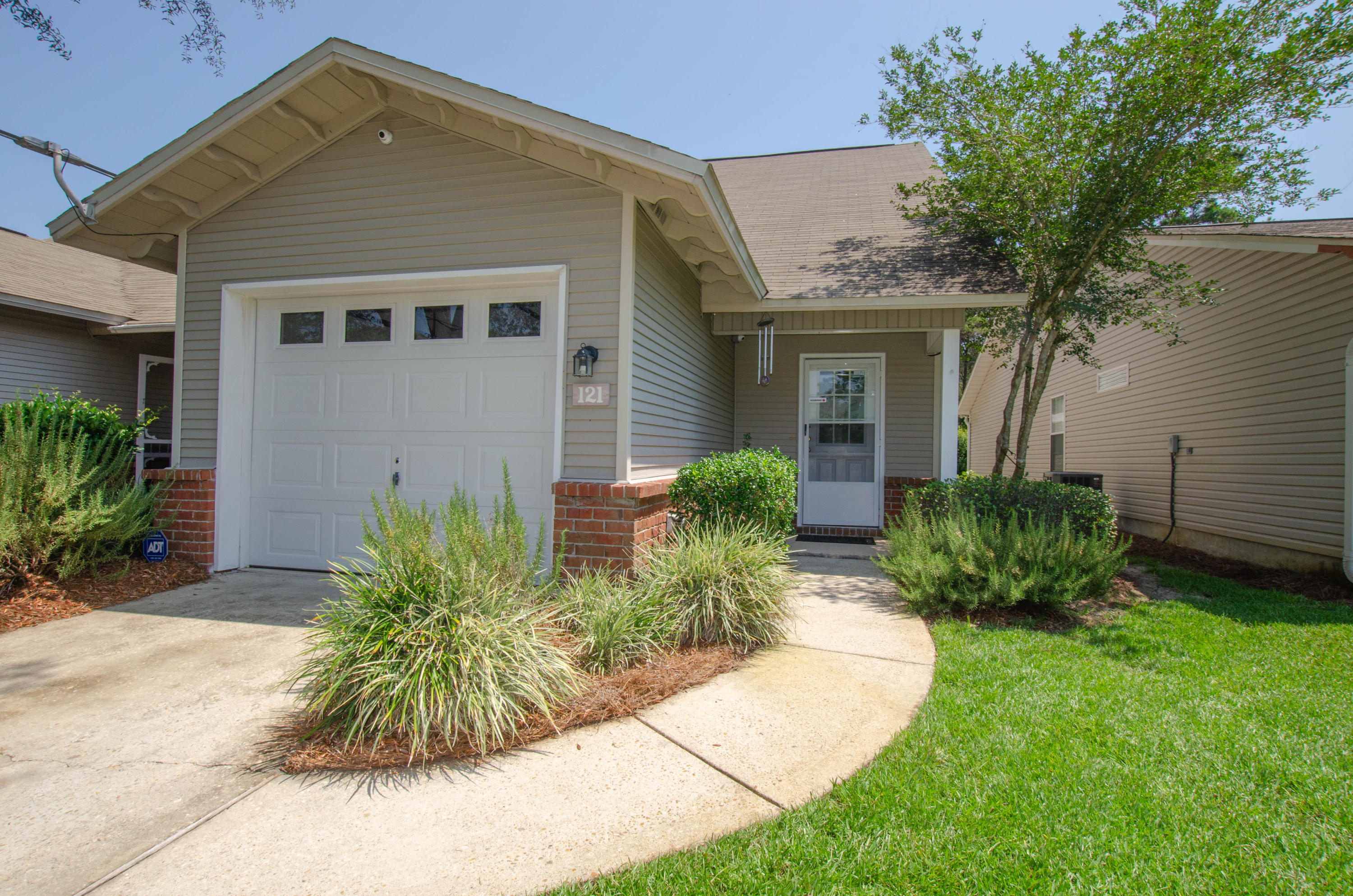 Escada B - Residential