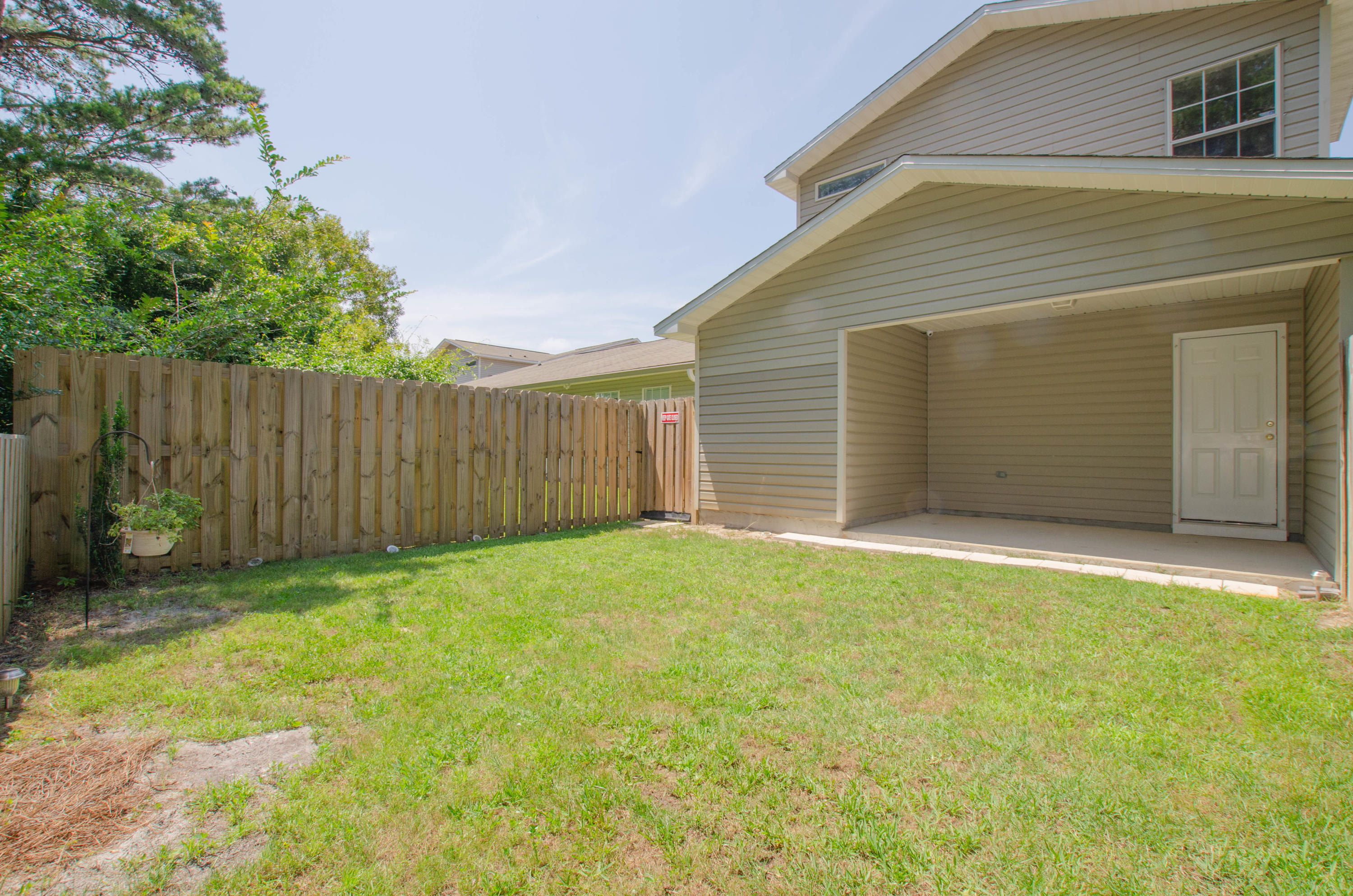 Escada B - Residential