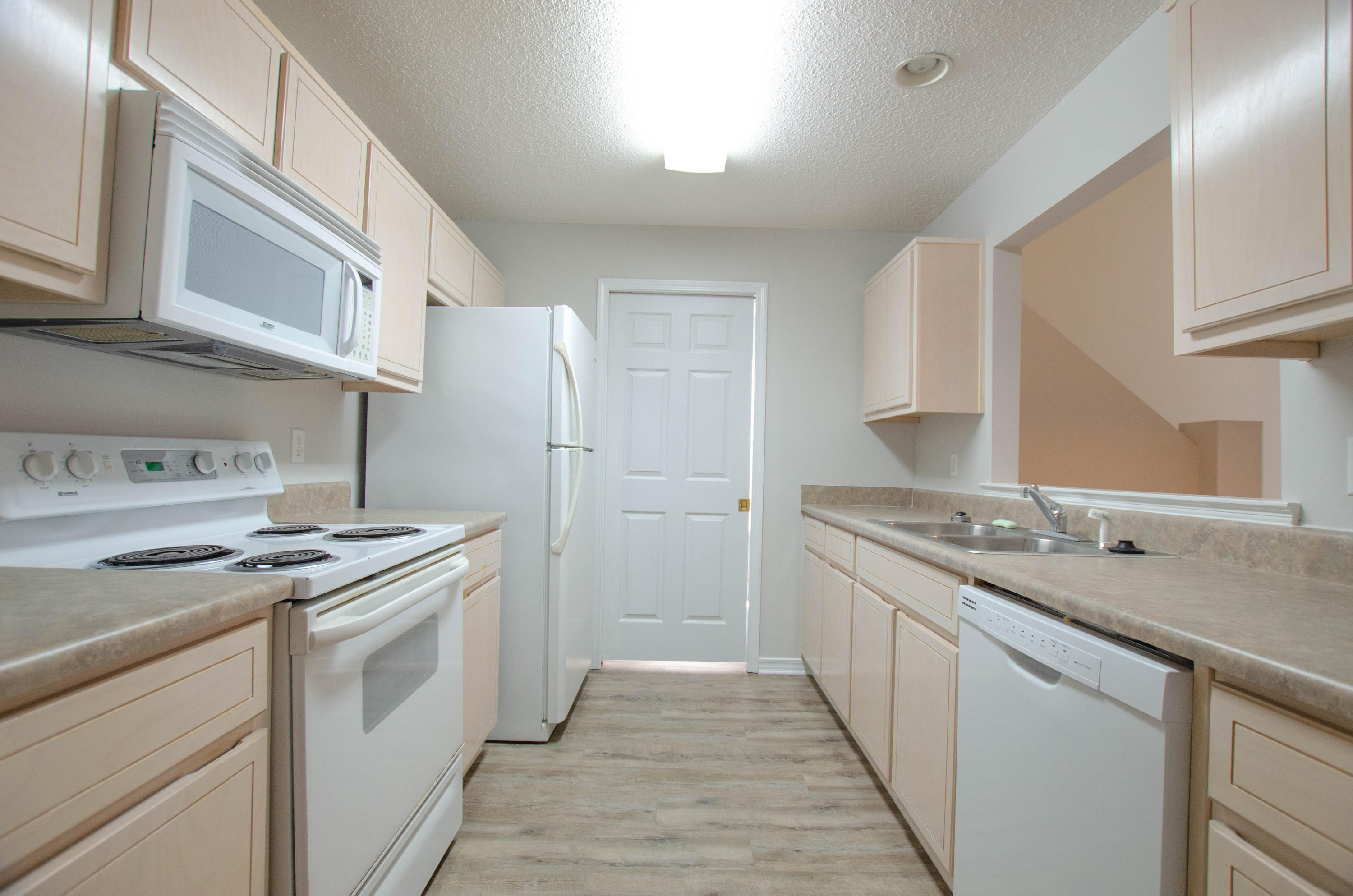 Escada B - Residential