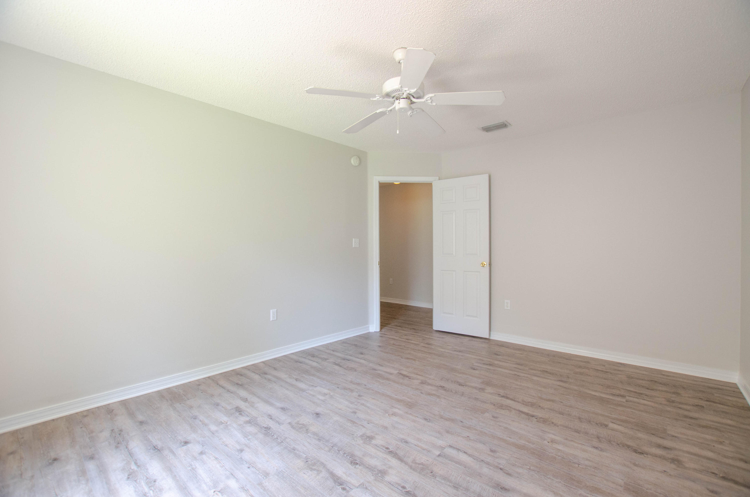 Escada B - Residential