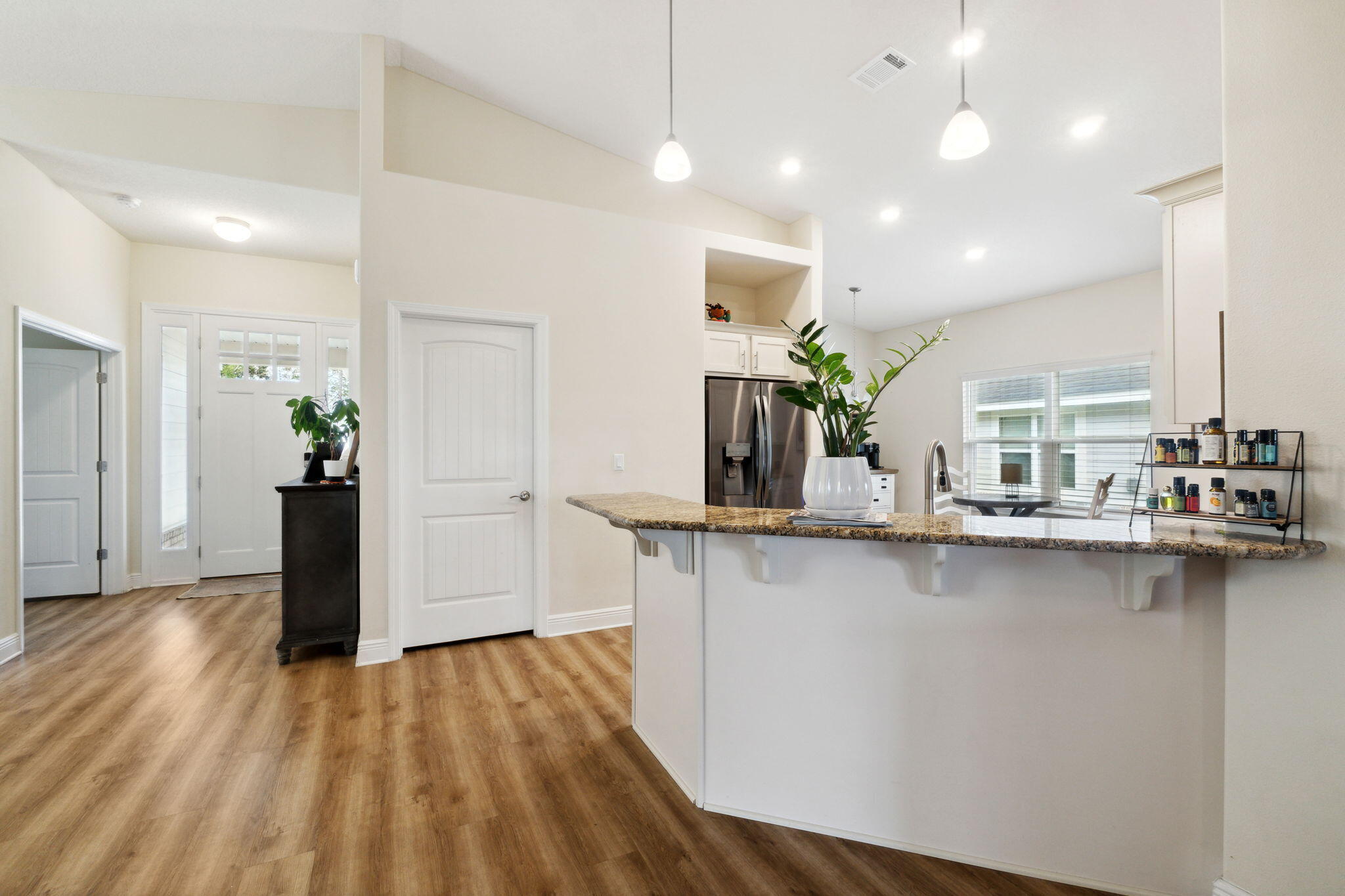 RIVERWALK PH I - Residential Lease