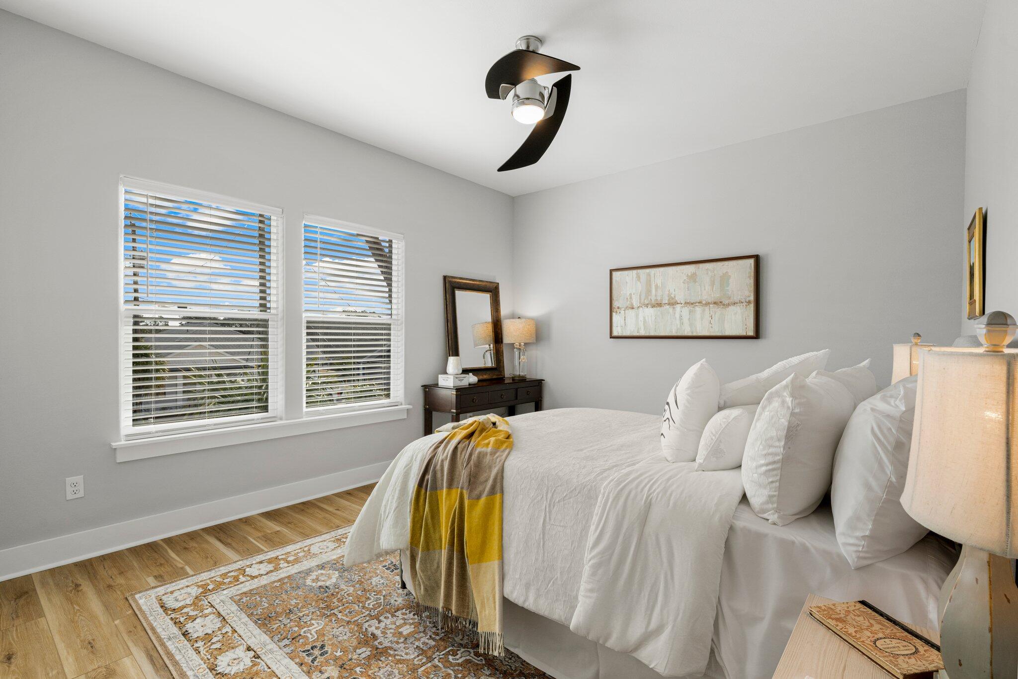 BAHAMA BEACH - Residential