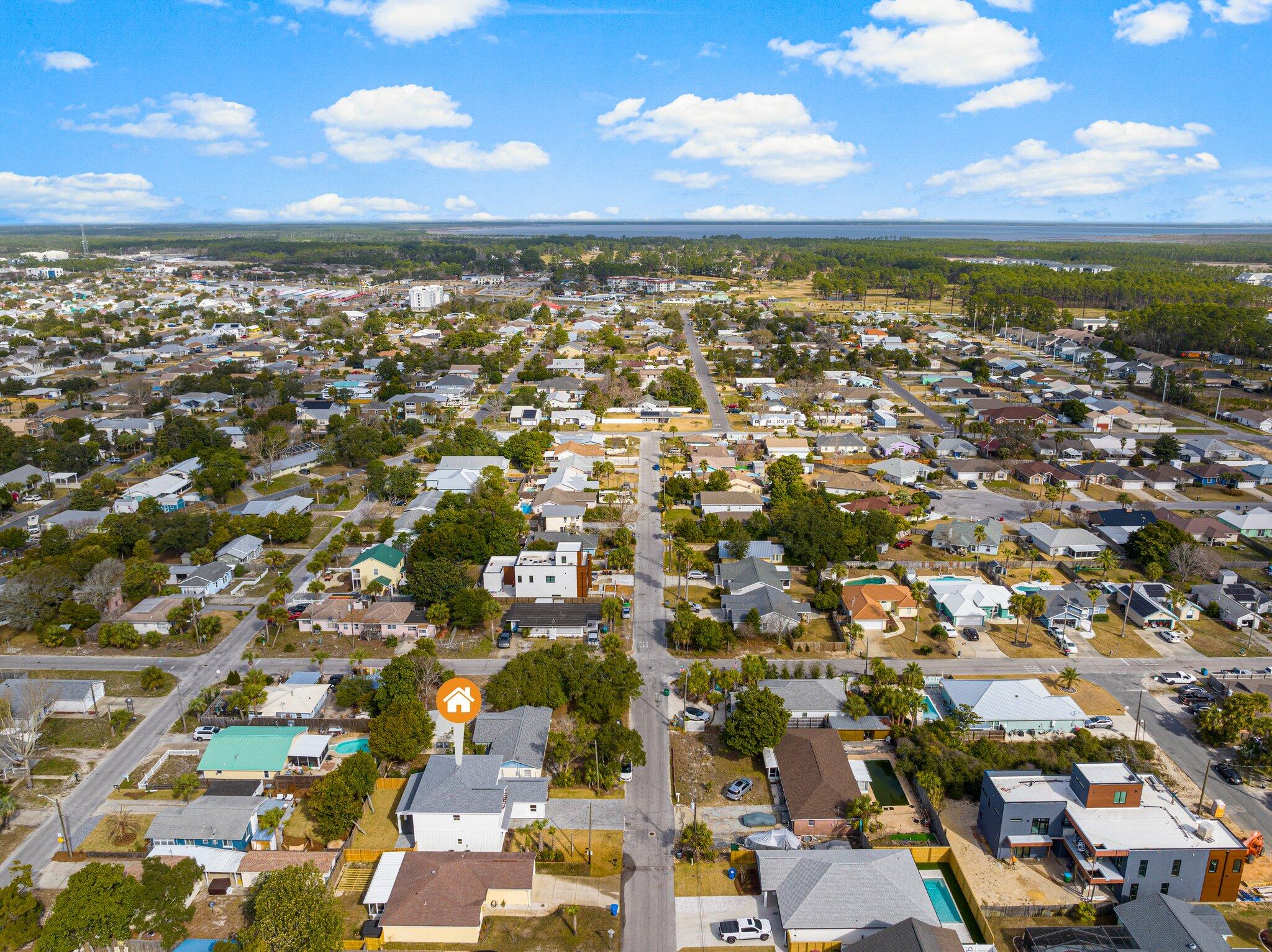 BAHAMA BEACH - Residential