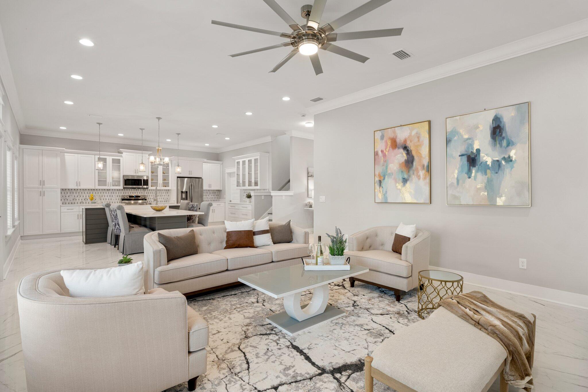BAHAMA BEACH - Residential