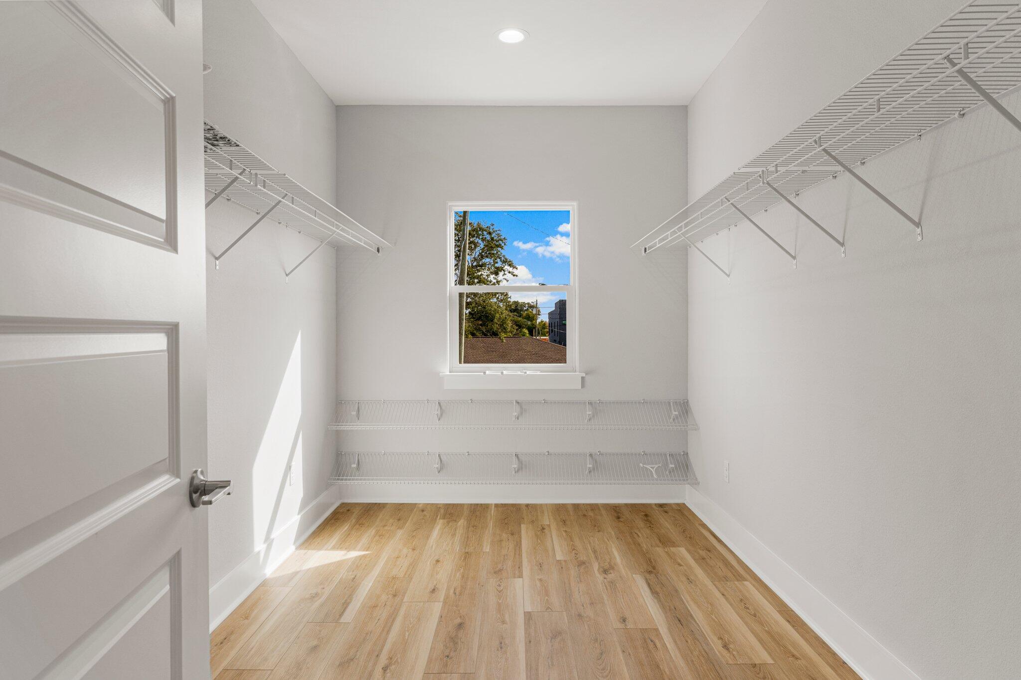 BAHAMA BEACH - Residential