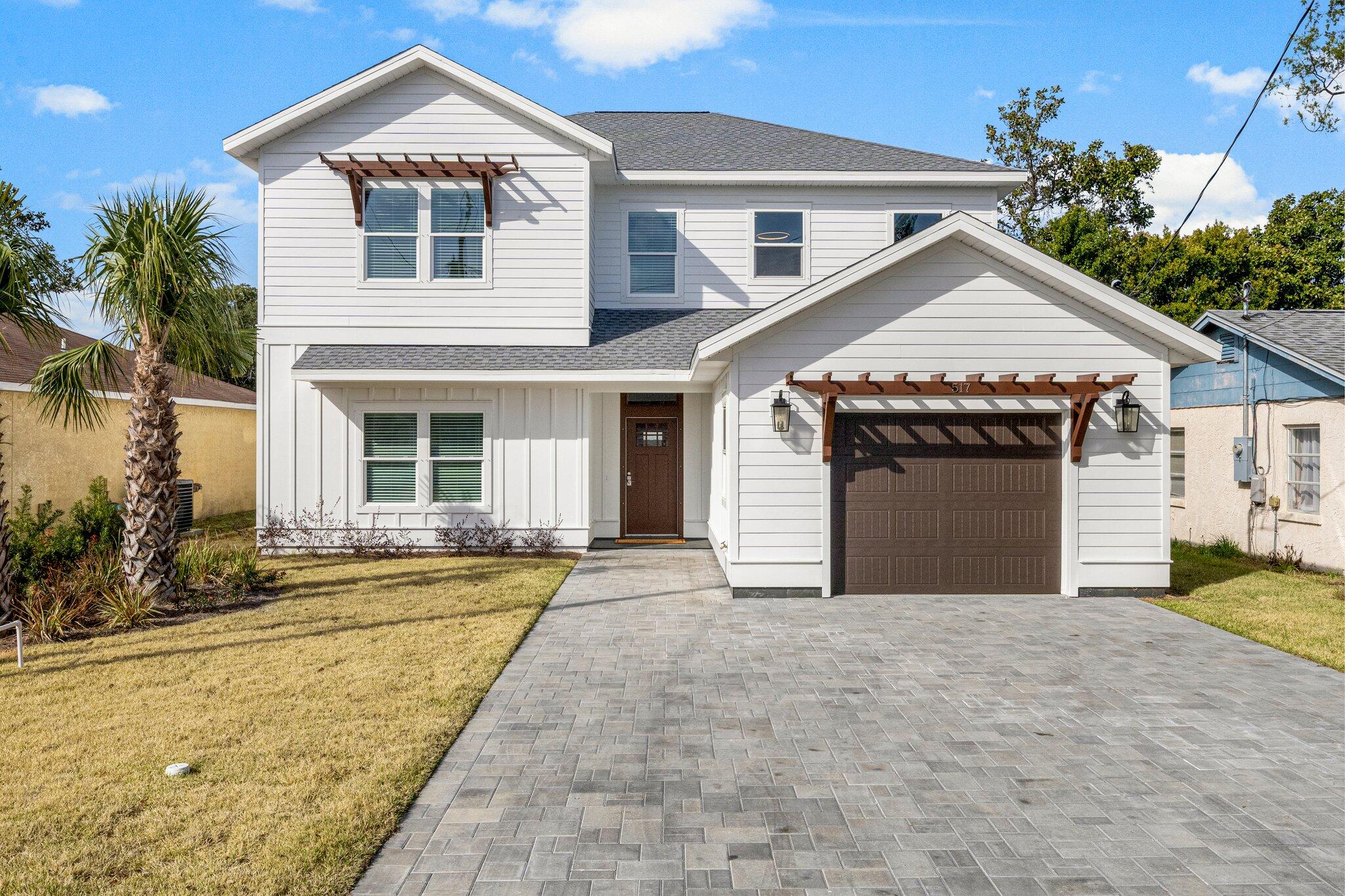 BAHAMA BEACH - Residential
