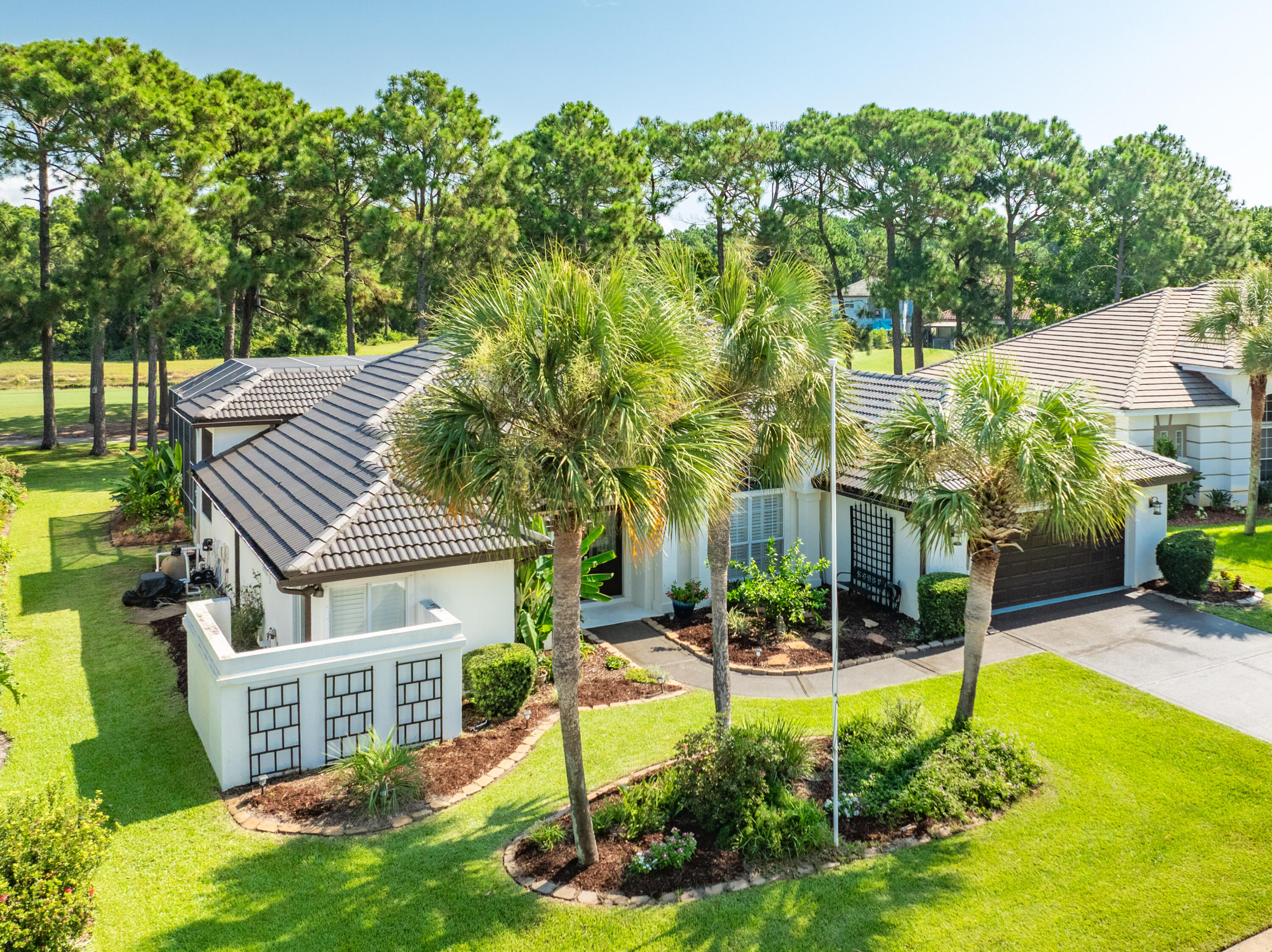 Emerald Bay - Residential