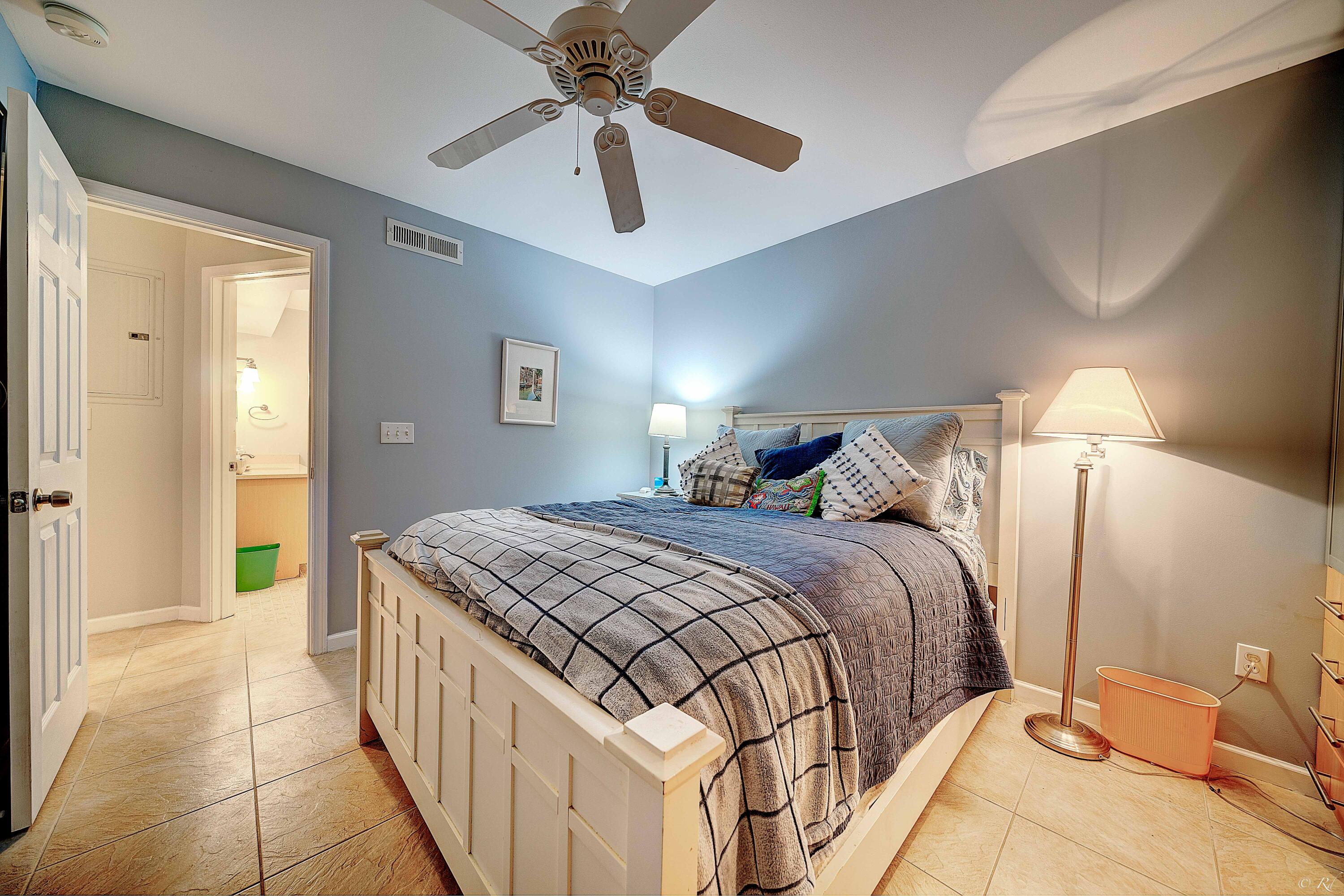 MISTRAL CONDO - Residential