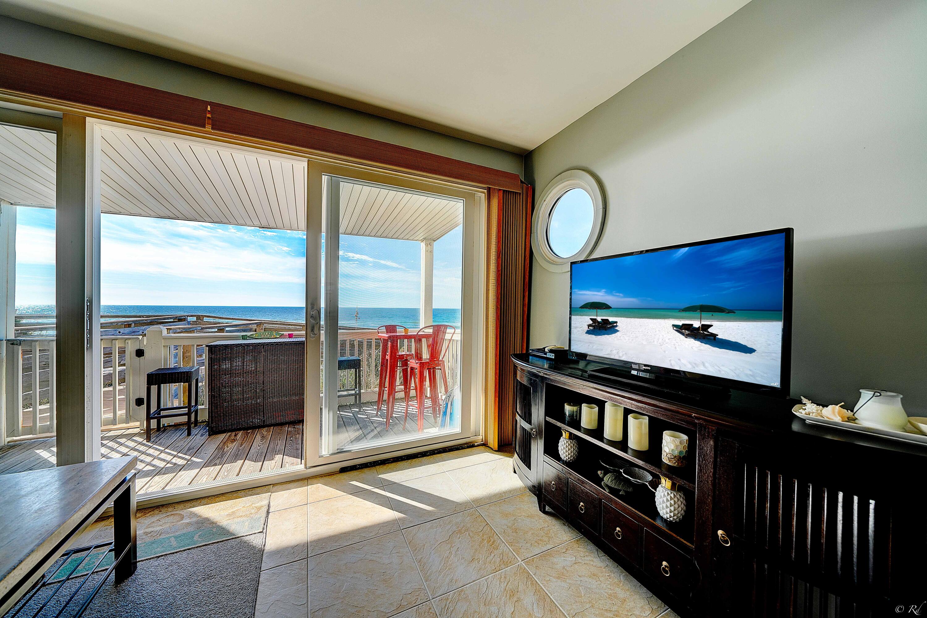 MISTRAL CONDO - Residential
