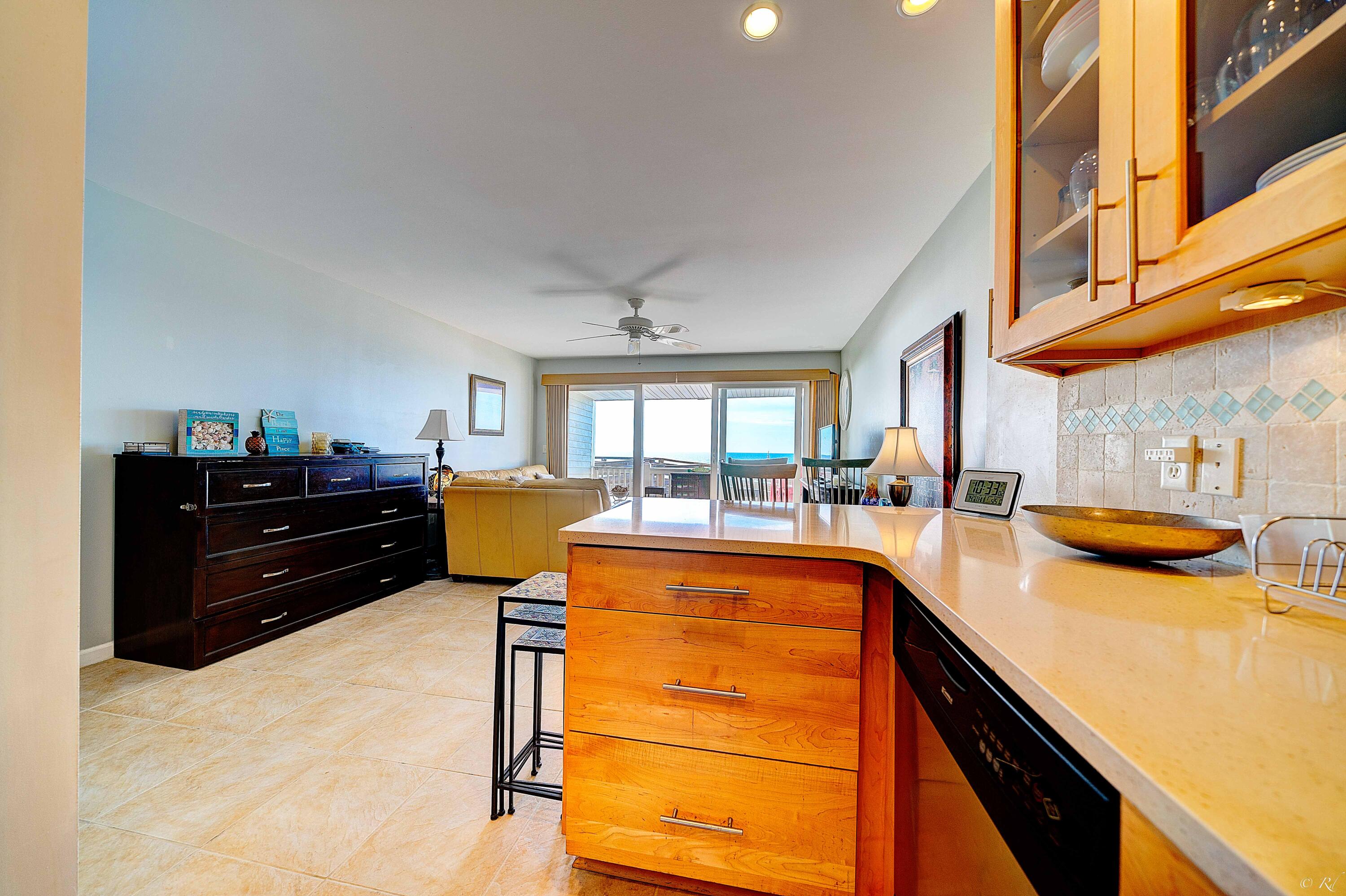 MISTRAL CONDO - Residential