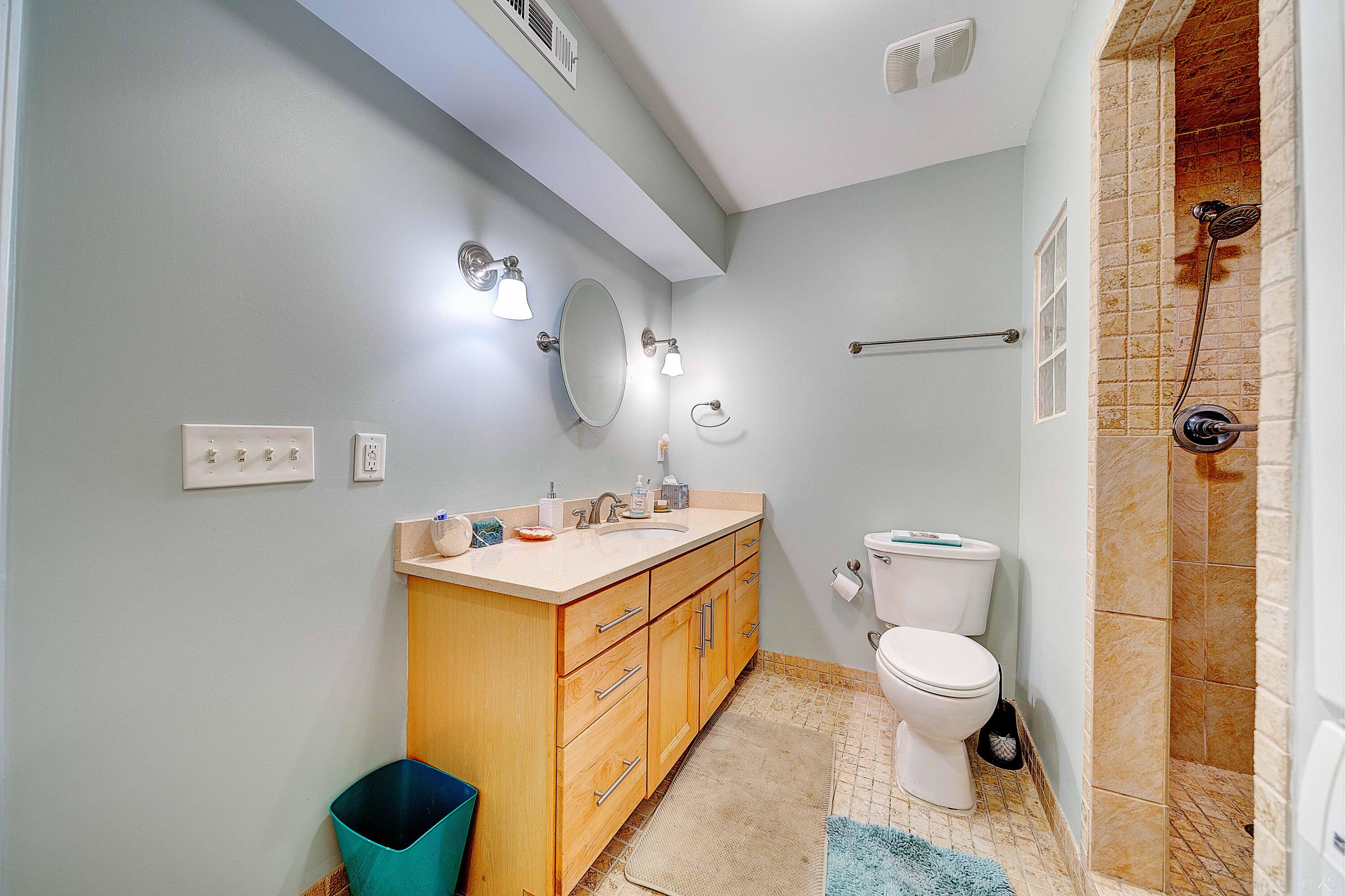 MISTRAL CONDO - Residential
