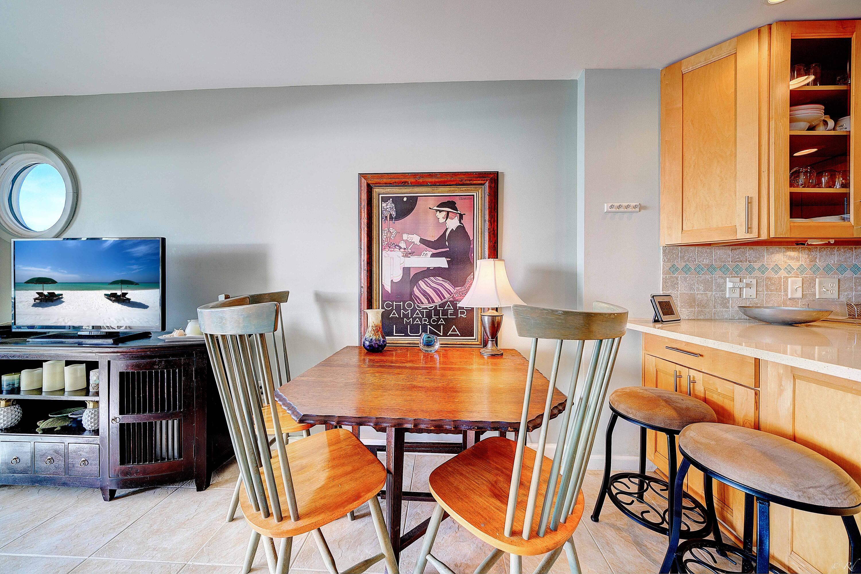 MISTRAL CONDO - Residential