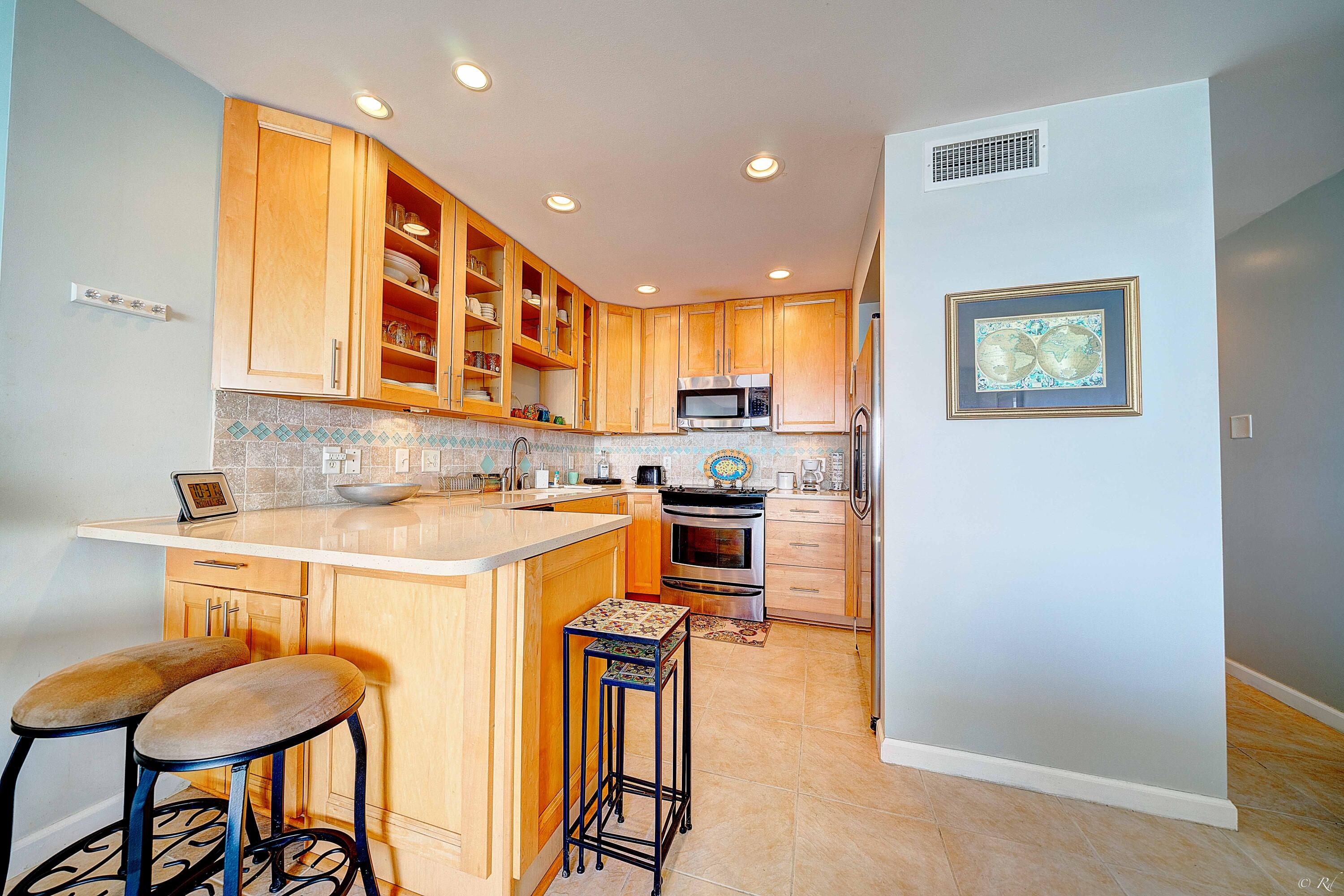 MISTRAL CONDO - Residential