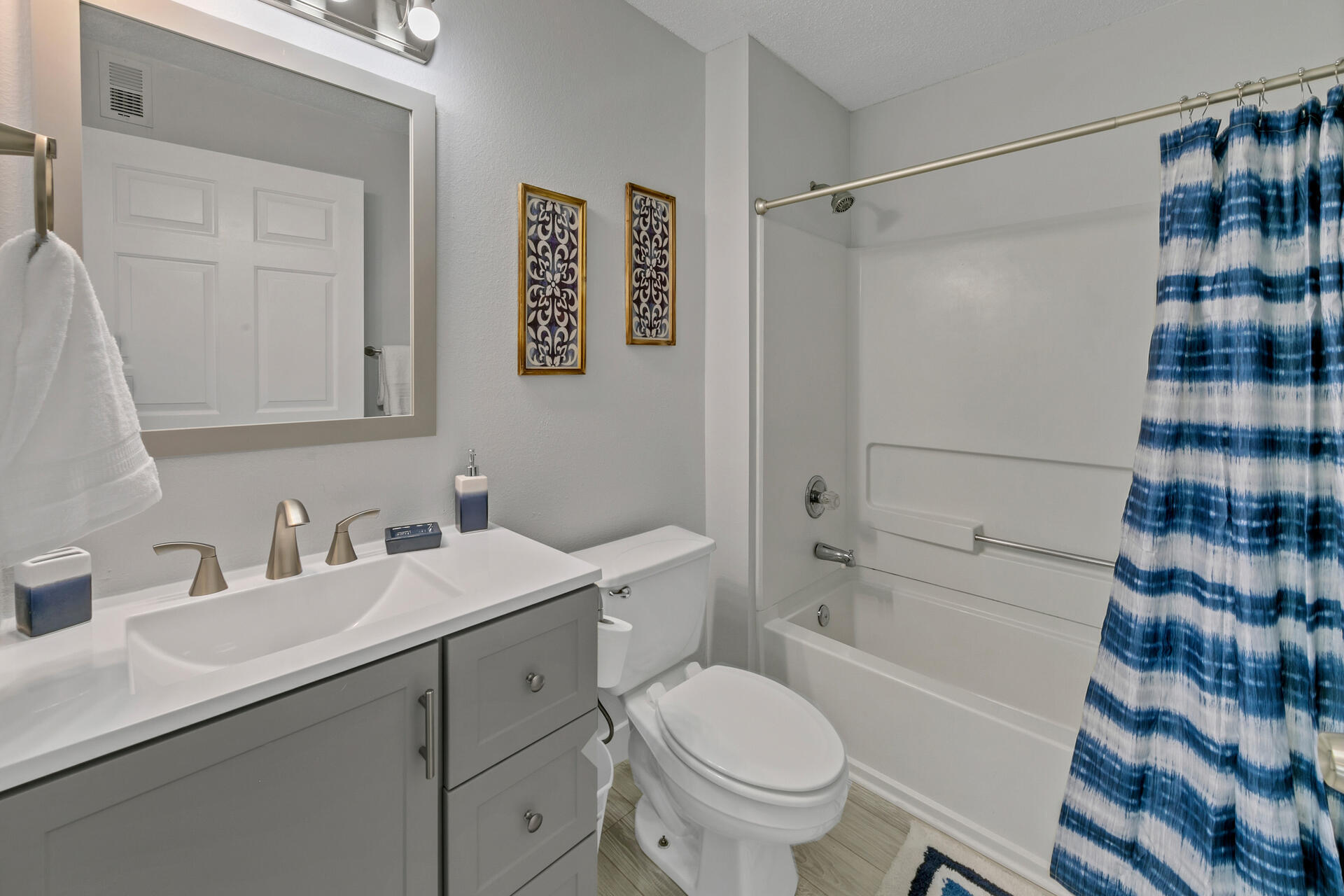 INDIAN LAKE PH 1 - Residential Lease