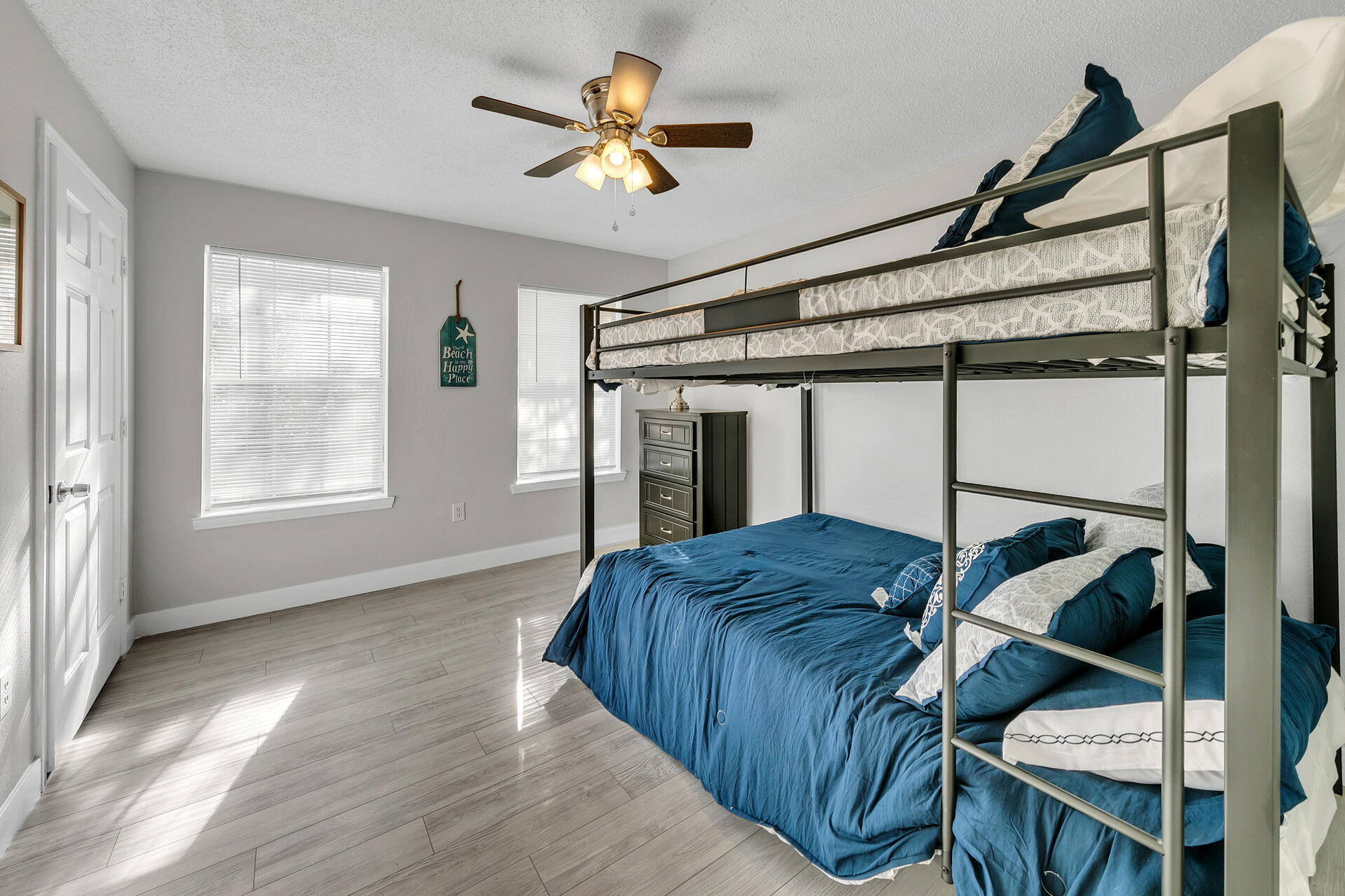 INDIAN LAKE PH 1 - Residential Lease