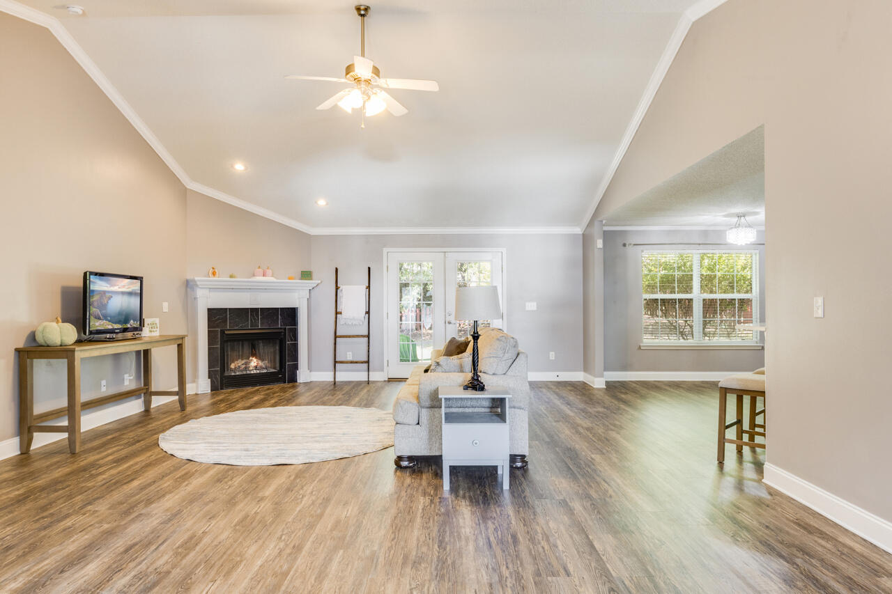 INDIAN TRAILS PH 3 - Residential