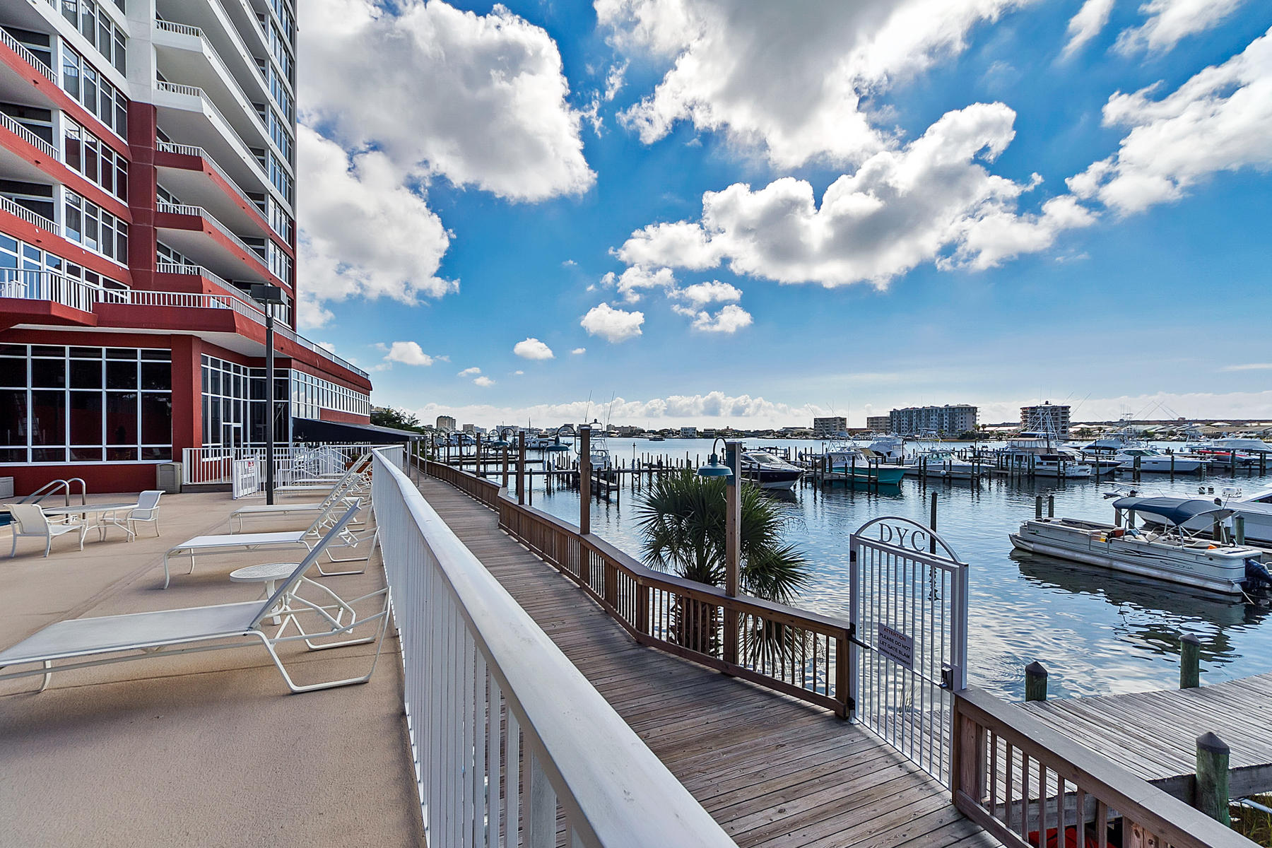 DESTIN YACHT CLUB - Residential