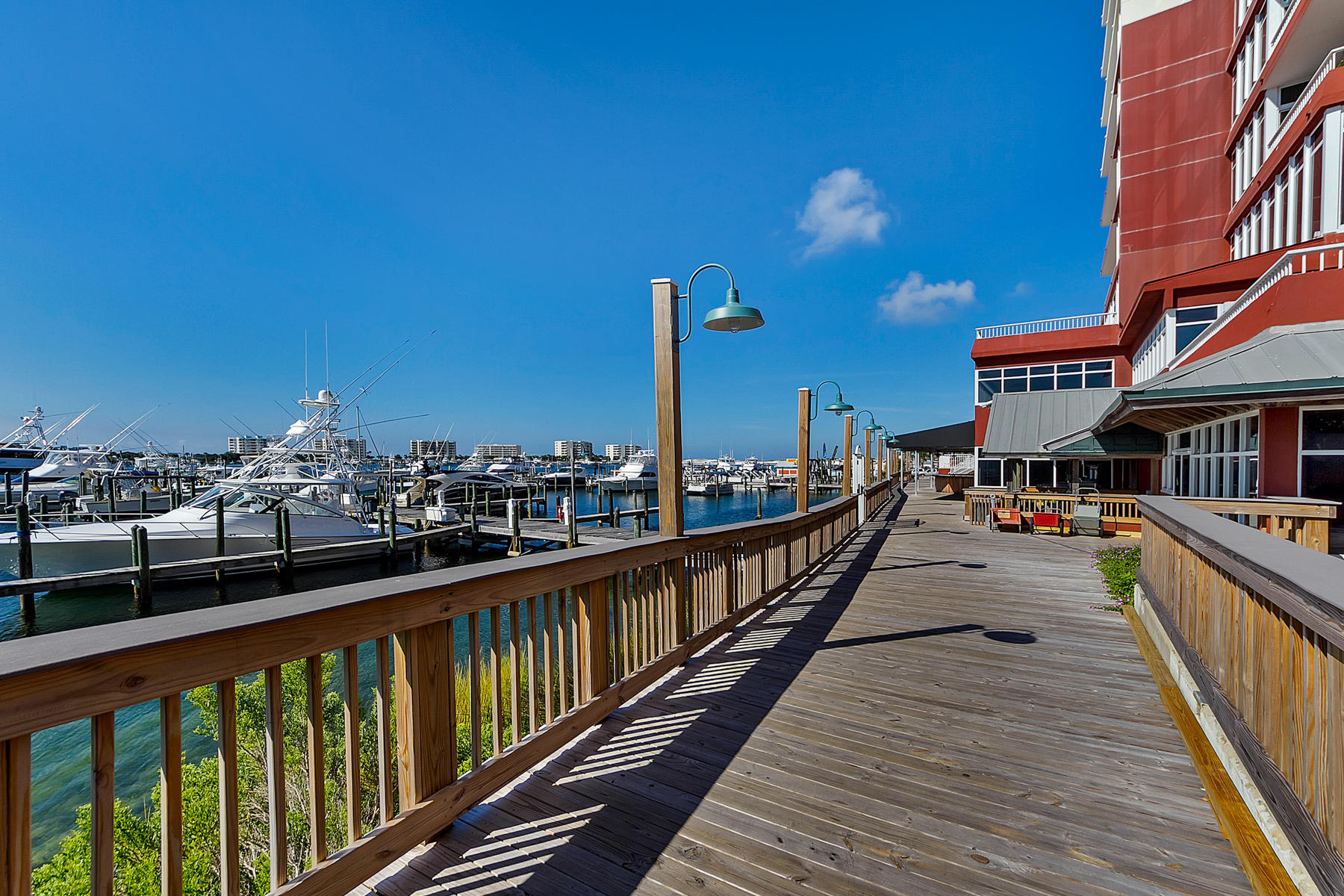 DESTIN YACHT CLUB - Residential