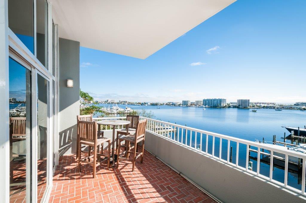 DESTIN YACHT CLUB - Residential