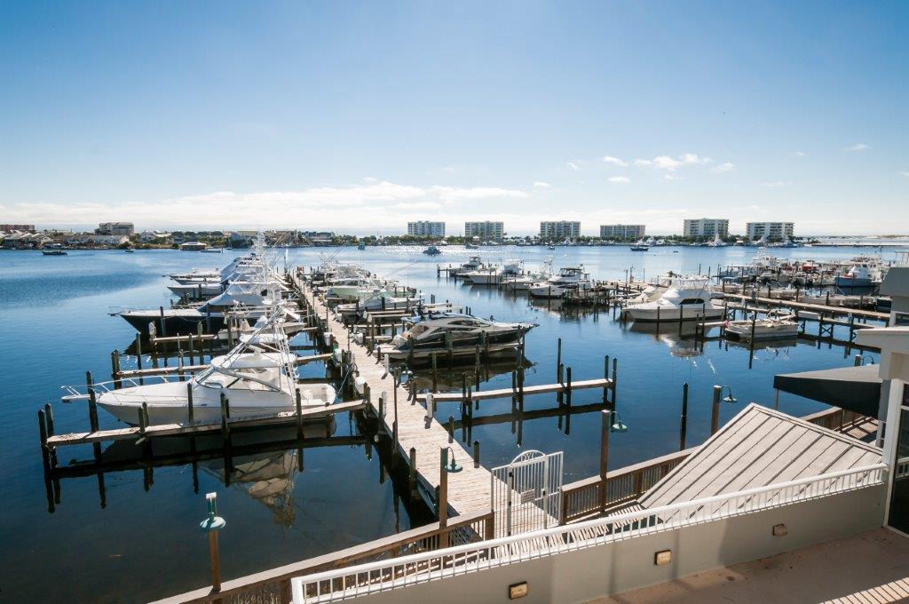 DESTIN YACHT CLUB - Residential