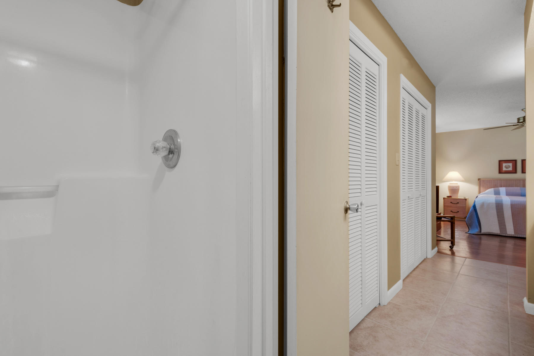 SEASCAPE CONDO GARDEN VILLA - Residential