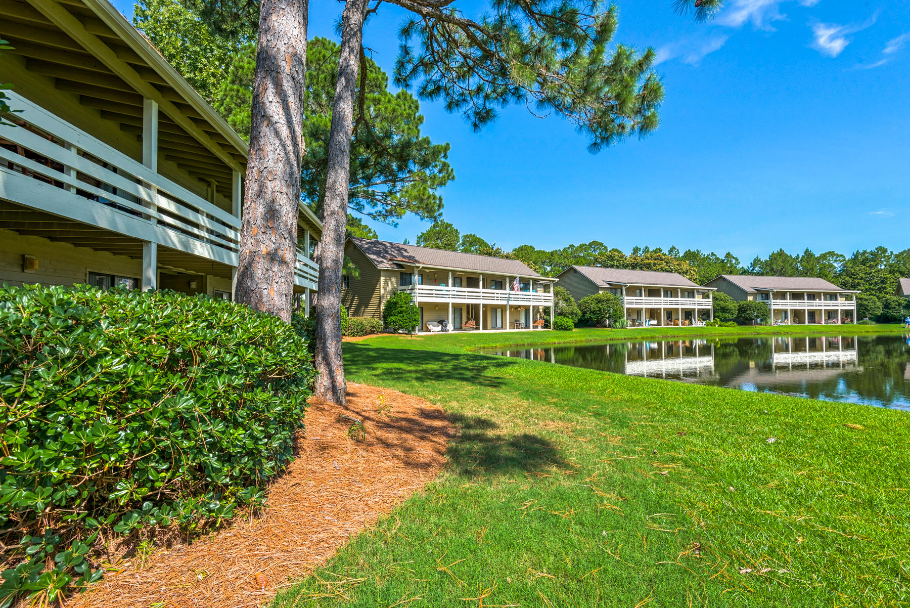 SEASCAPE CONDO GARDEN VILLA - Residential