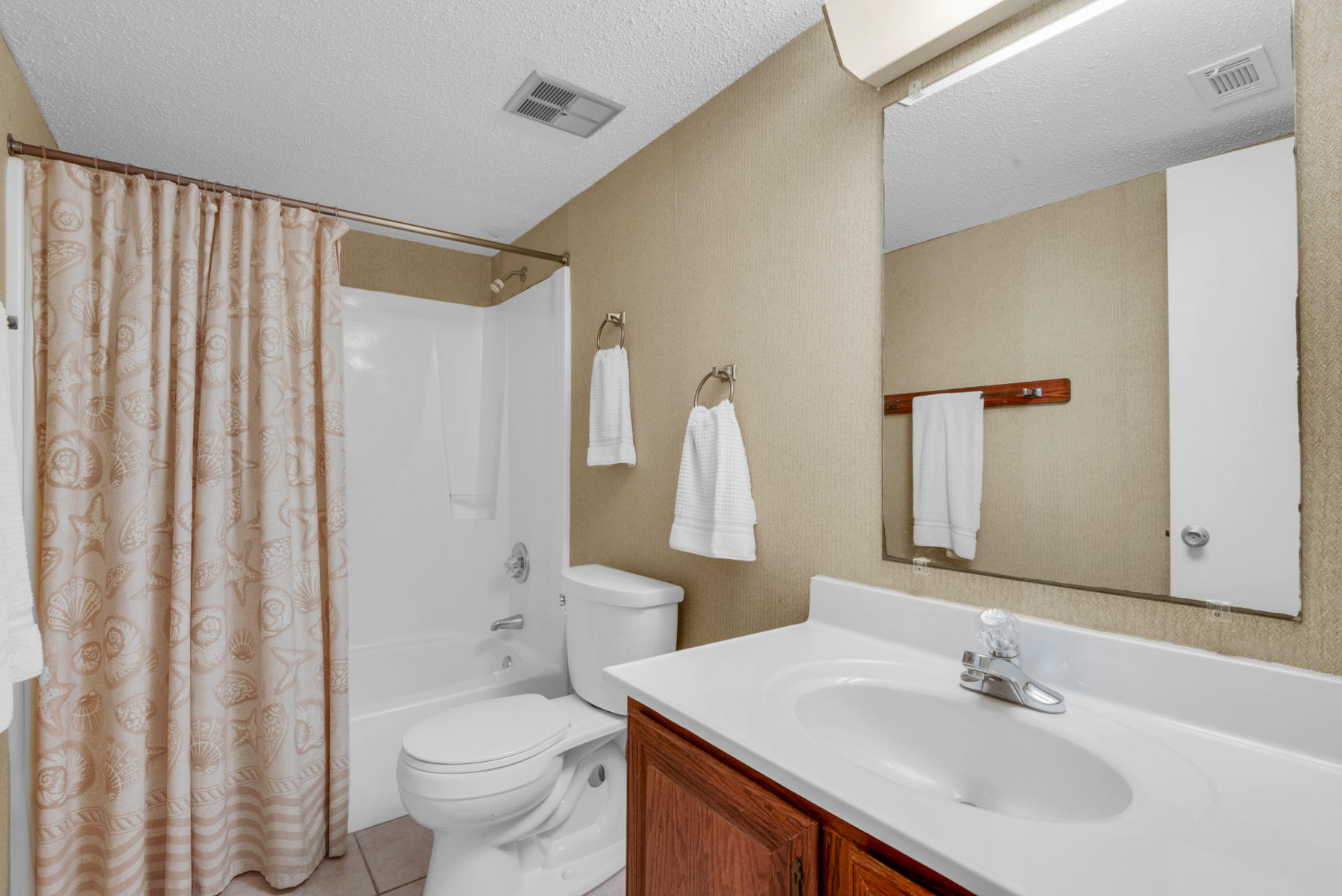 SEASCAPE CONDO GARDEN VILLA - Residential