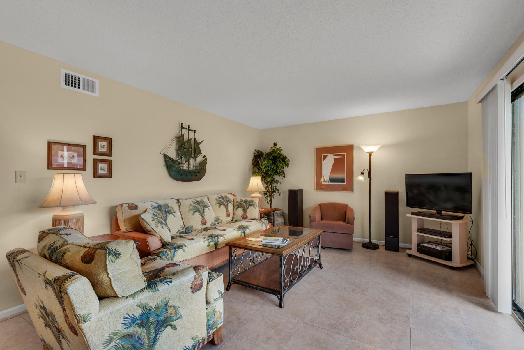 SEASCAPE CONDO GARDEN VILLA - Residential