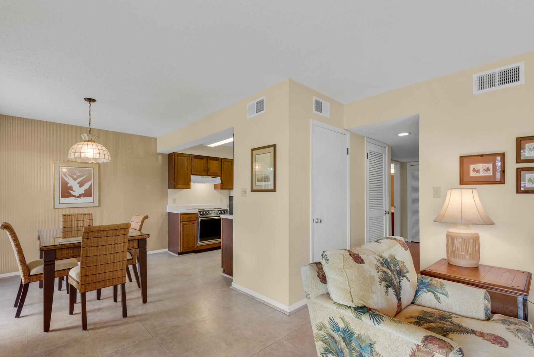 SEASCAPE CONDO GARDEN VILLA - Residential