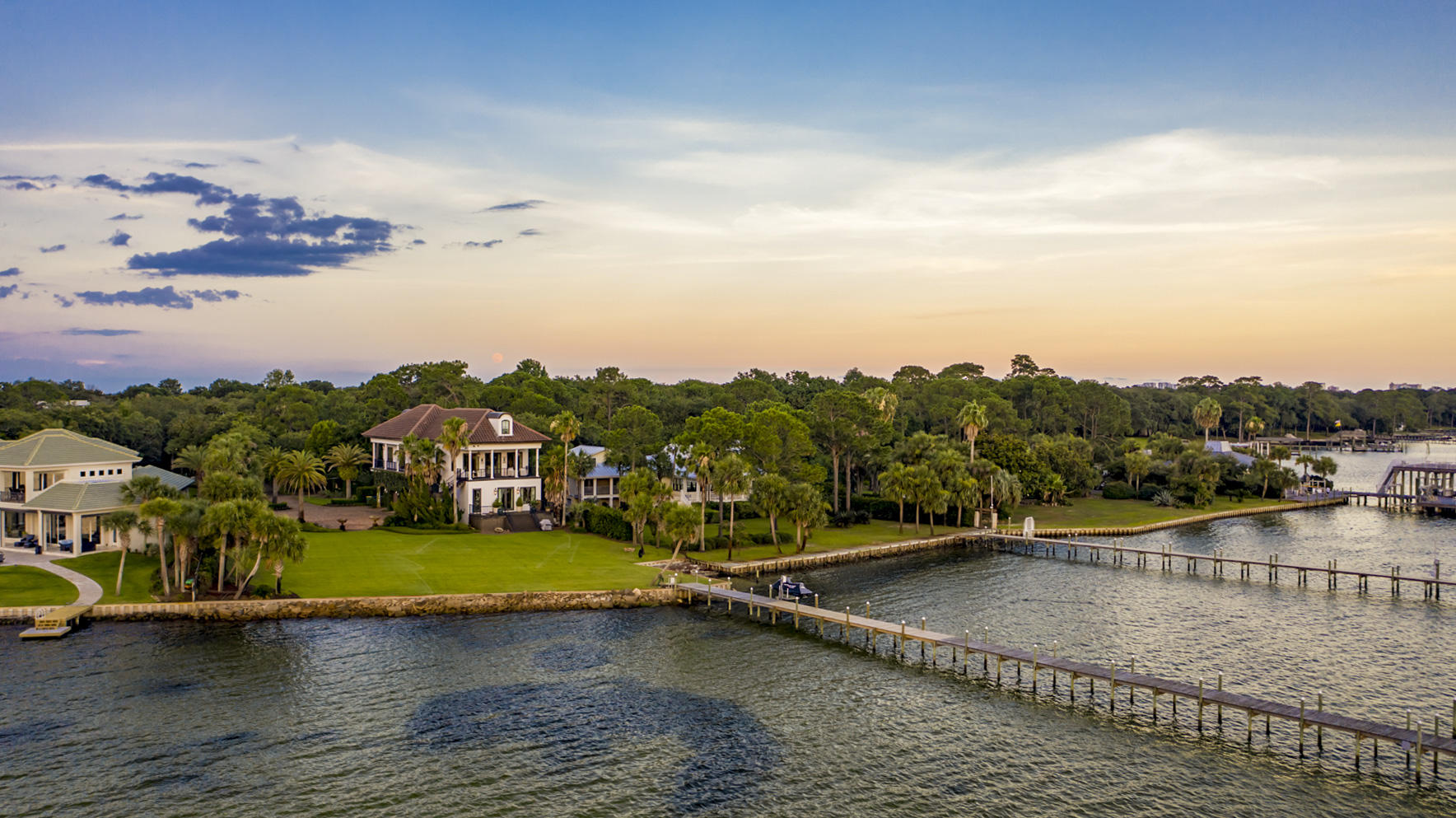 Cobbs Point - Residential
