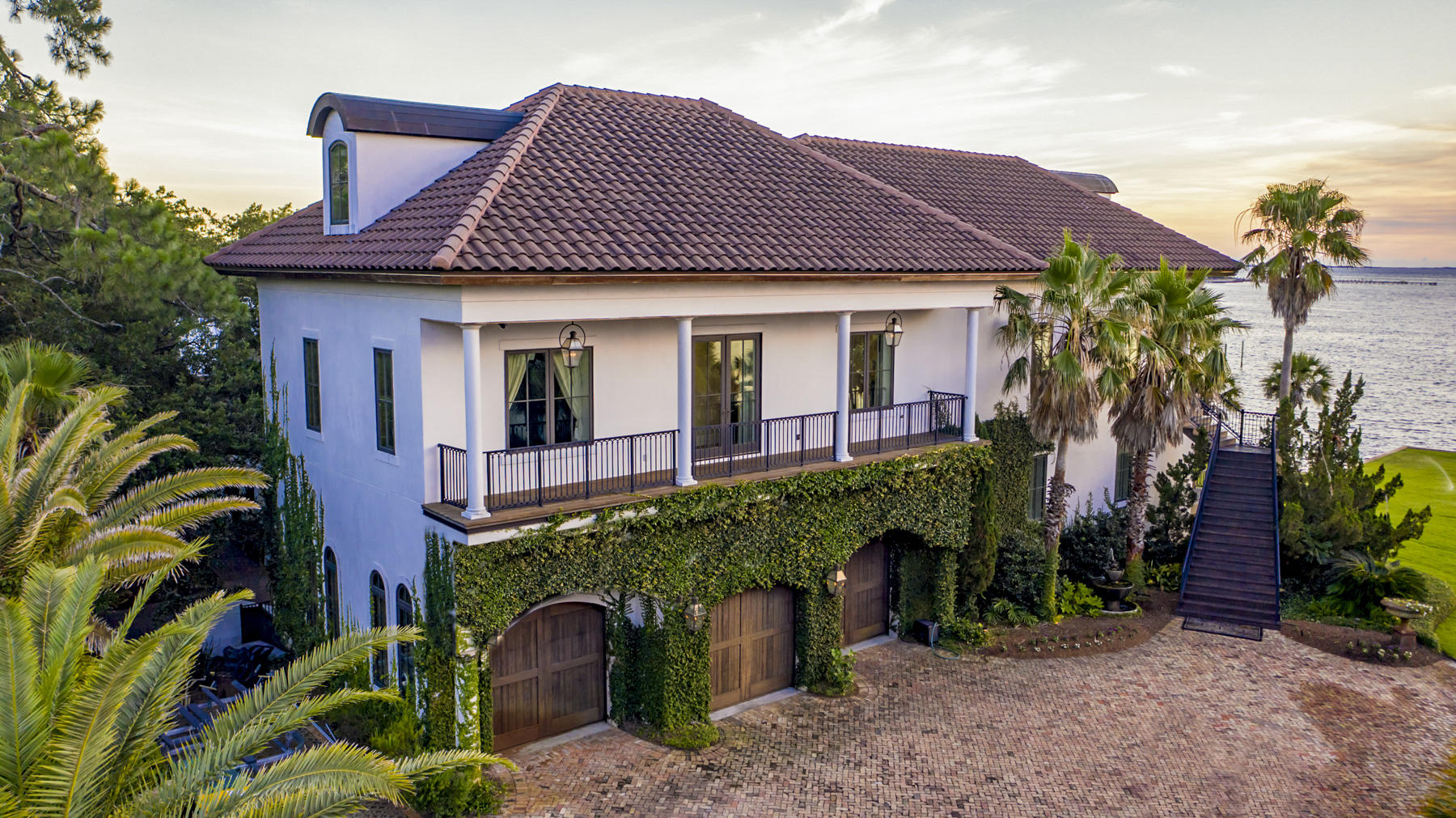 Cobbs Point - Residential